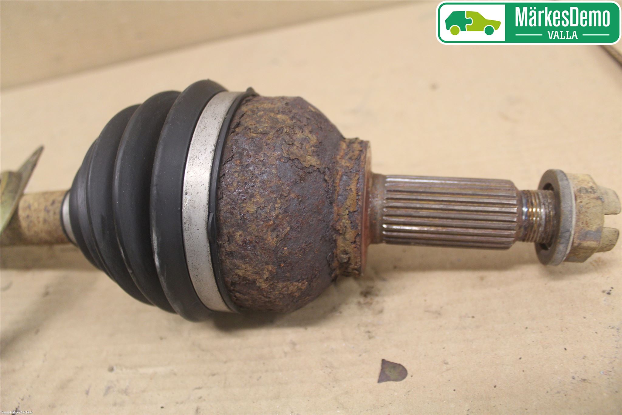 Opel VIVARO 01-14 Drivaxel Fram Vänster