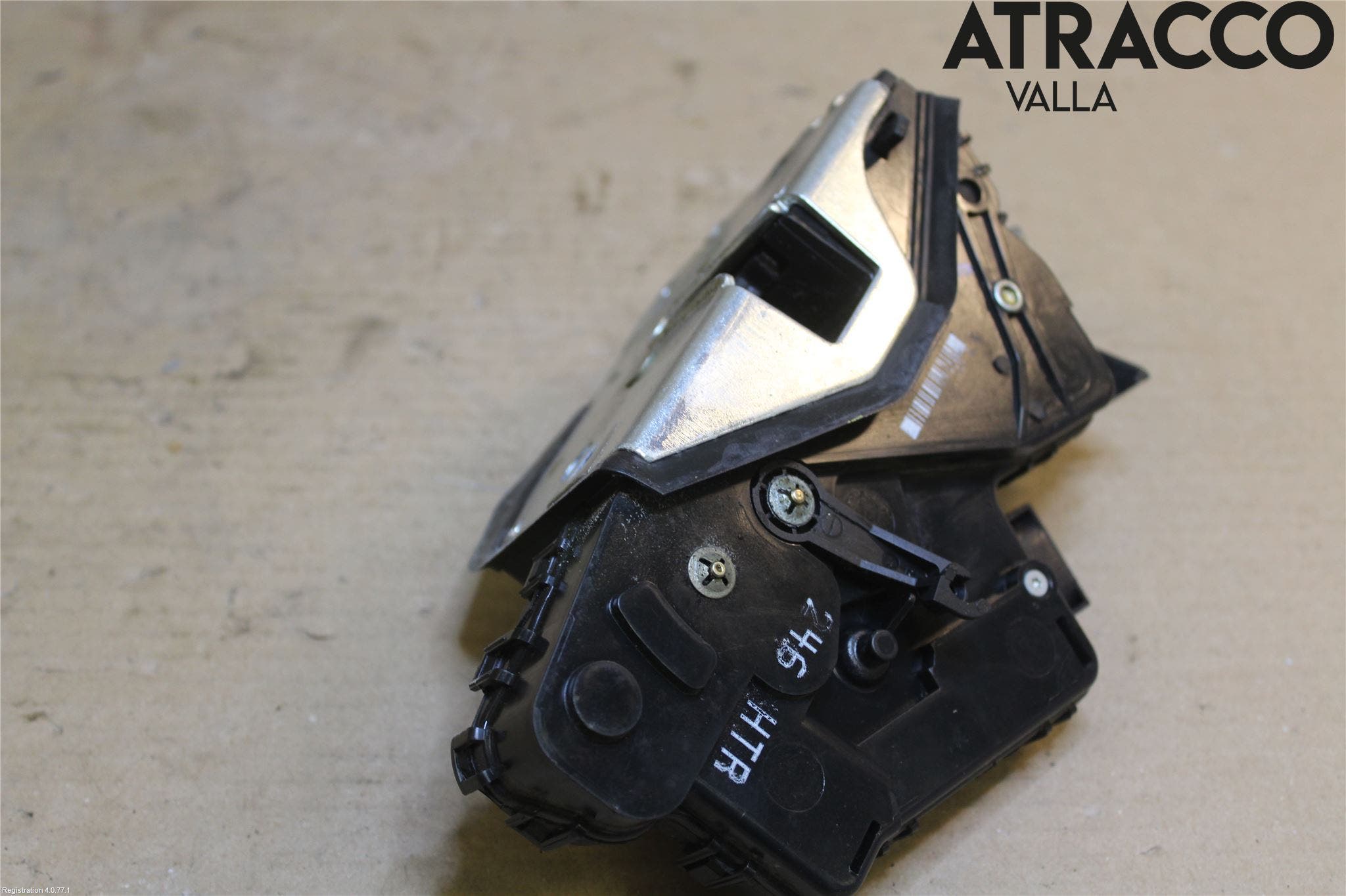 Opel INSIGNIA 09-16 Låskista-Dörrlås