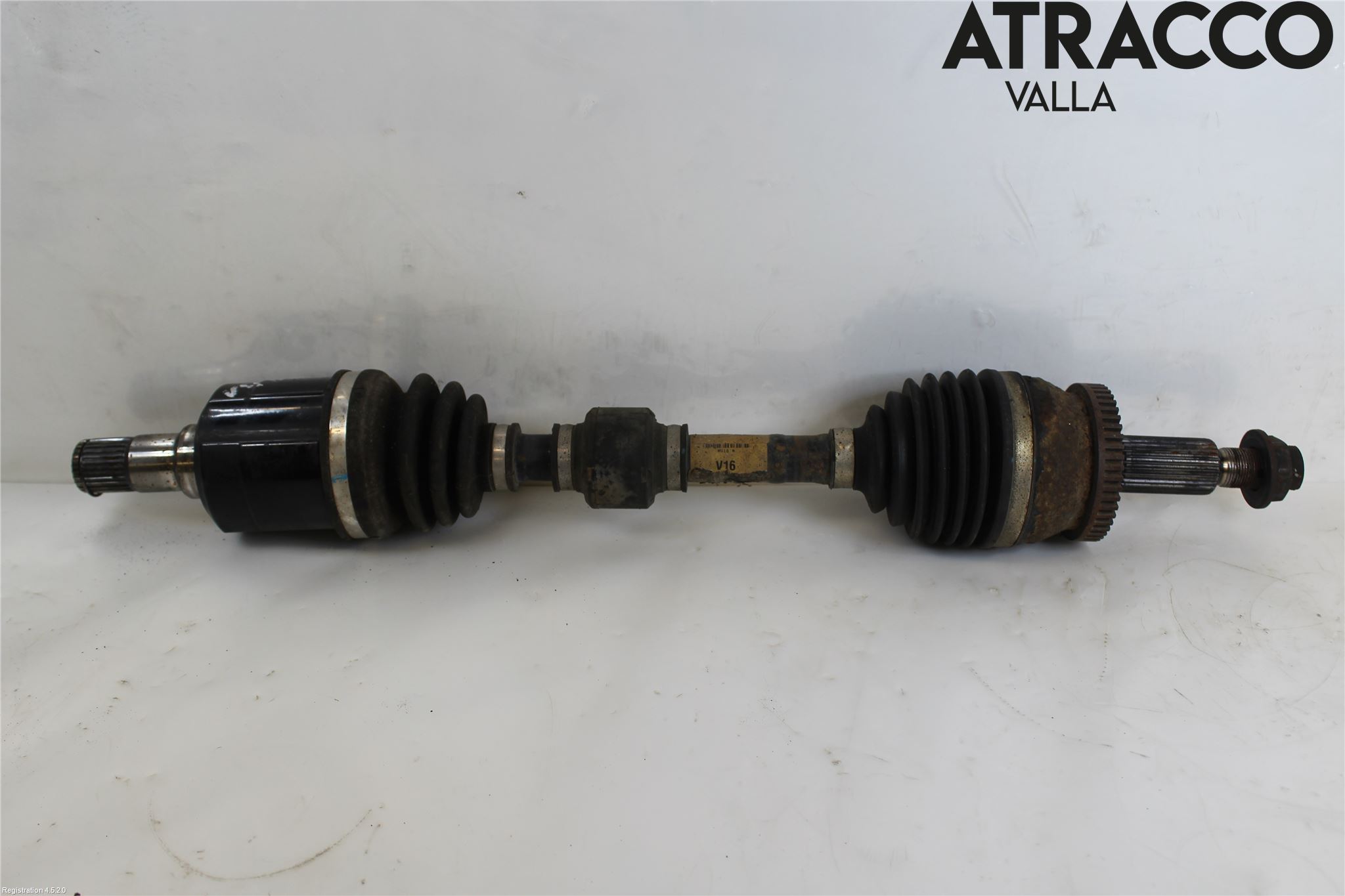 Hyundai i40 16-18 Drivaxel Fram Vänster