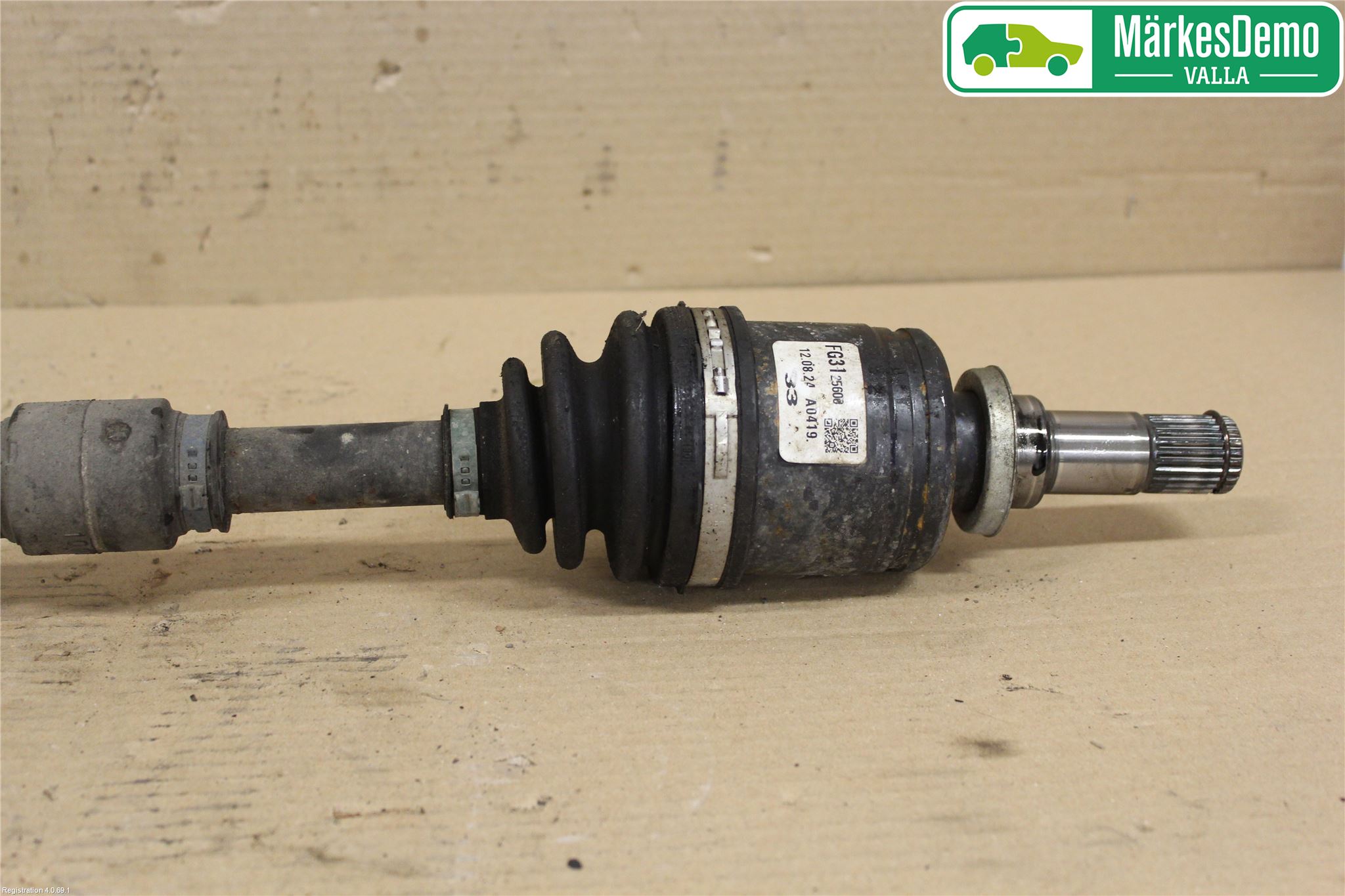 Mazda 3 II 09-13 Drivaxel Fram Vänster