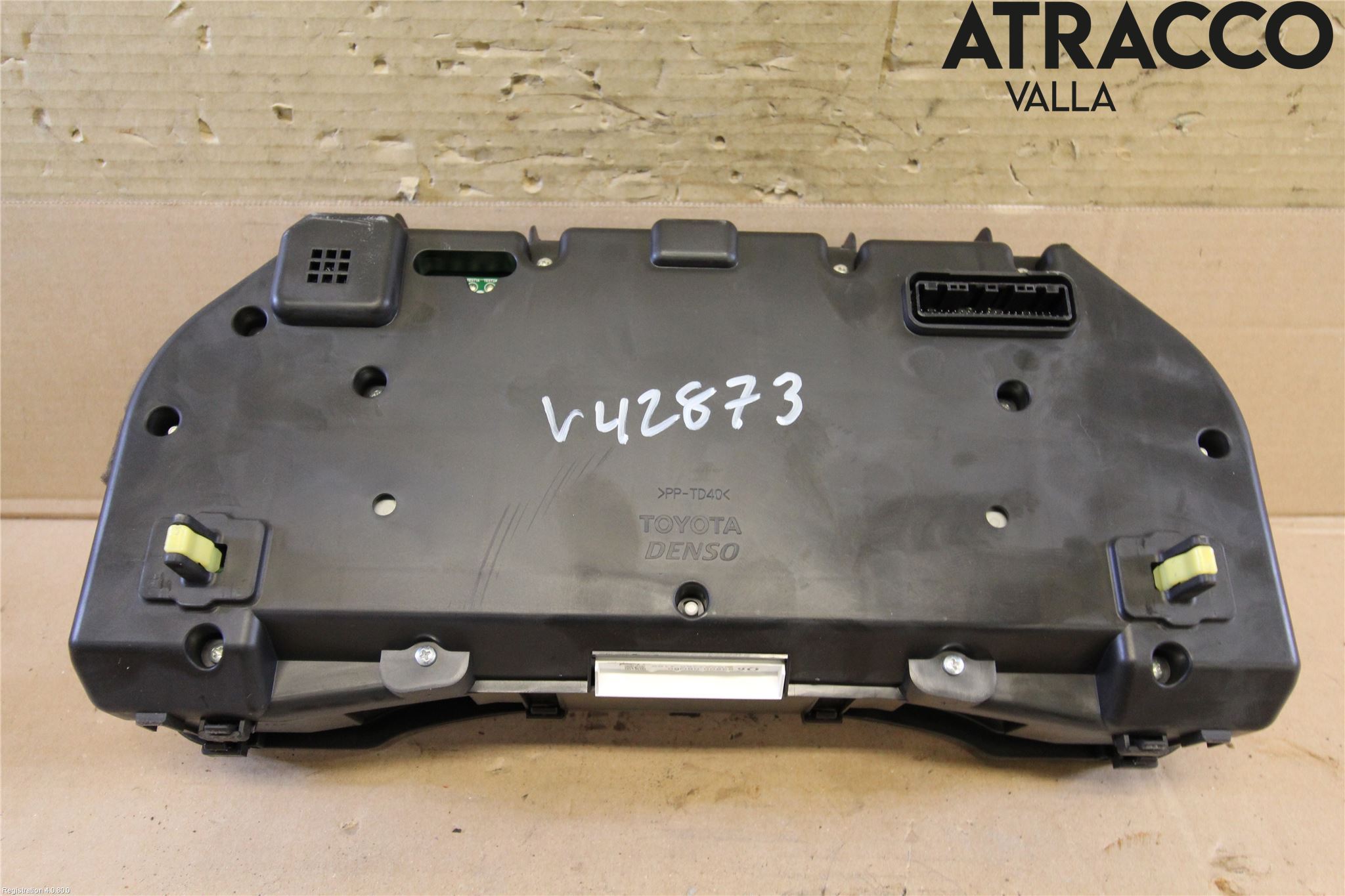 Toyota AVENSIS 09-15 Instrument Komb