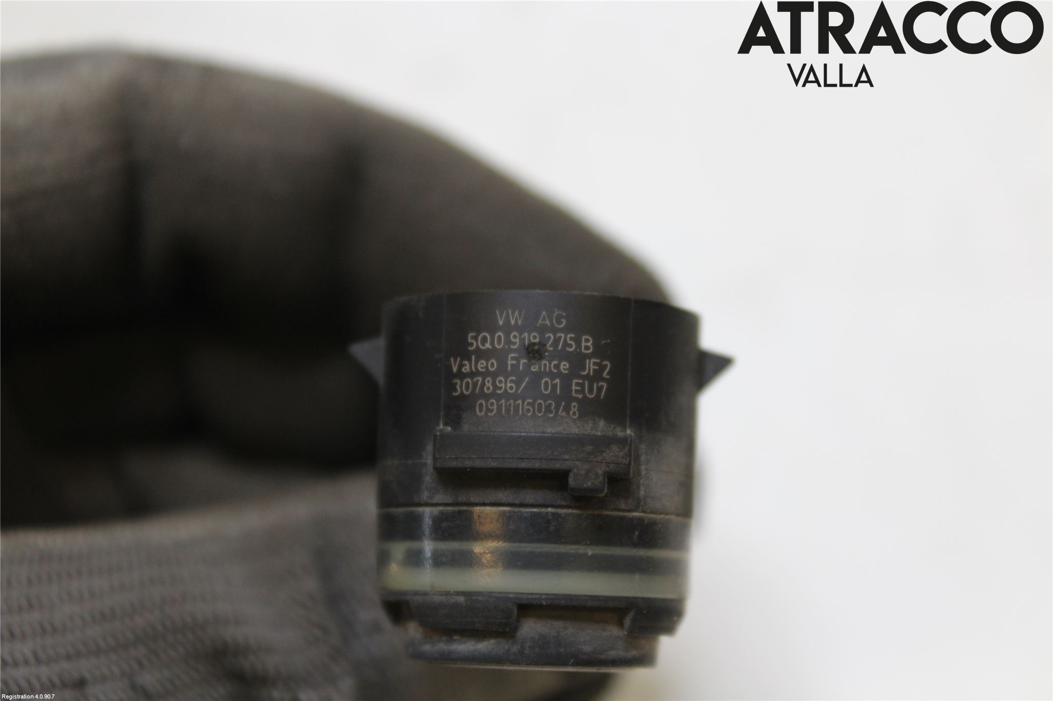 Skoda SUPERB 16-24 Parkeringshjälp Frontsensor