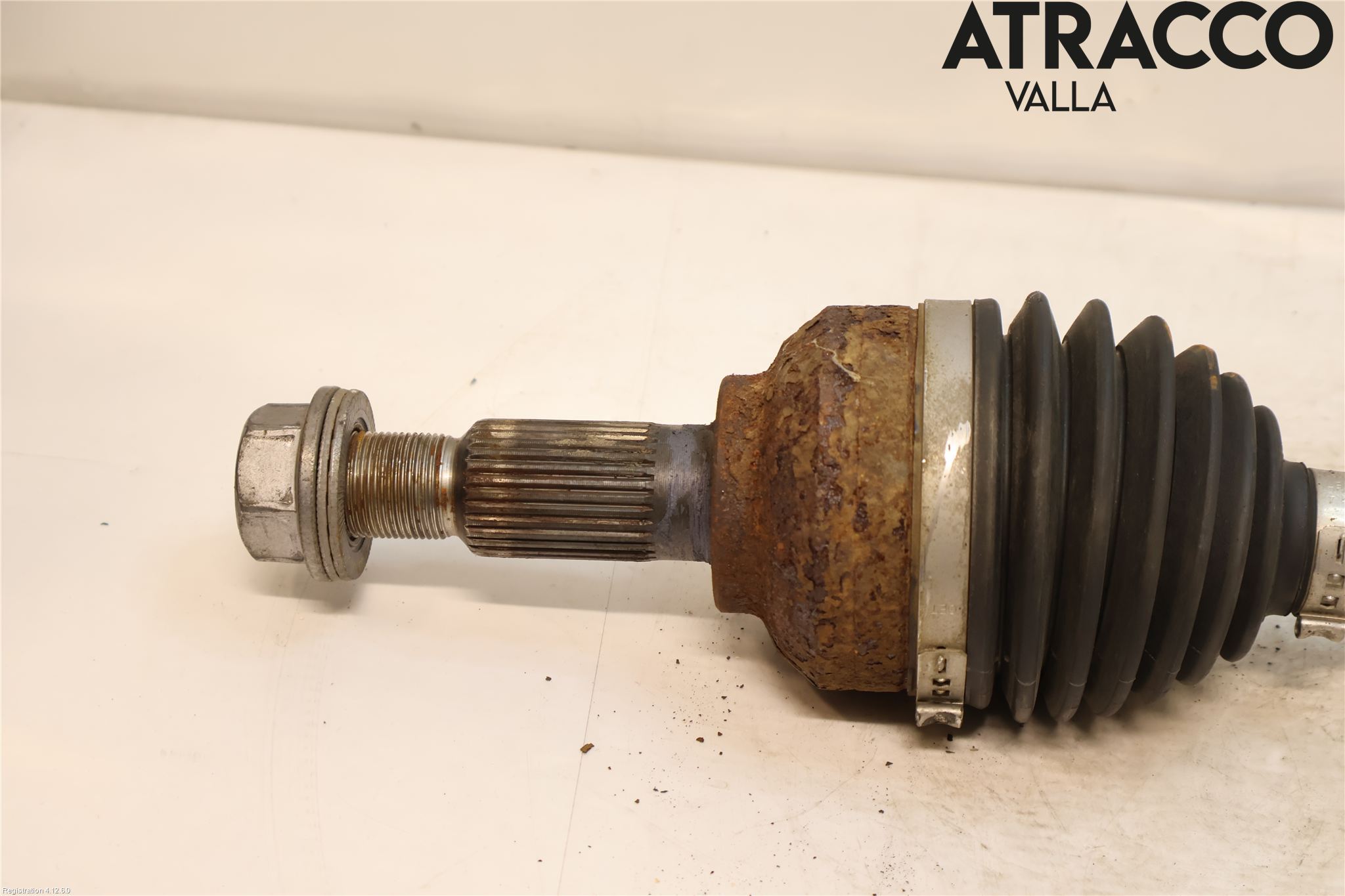 Tesla MODEL 3 17- Drivaxel Fram Höger