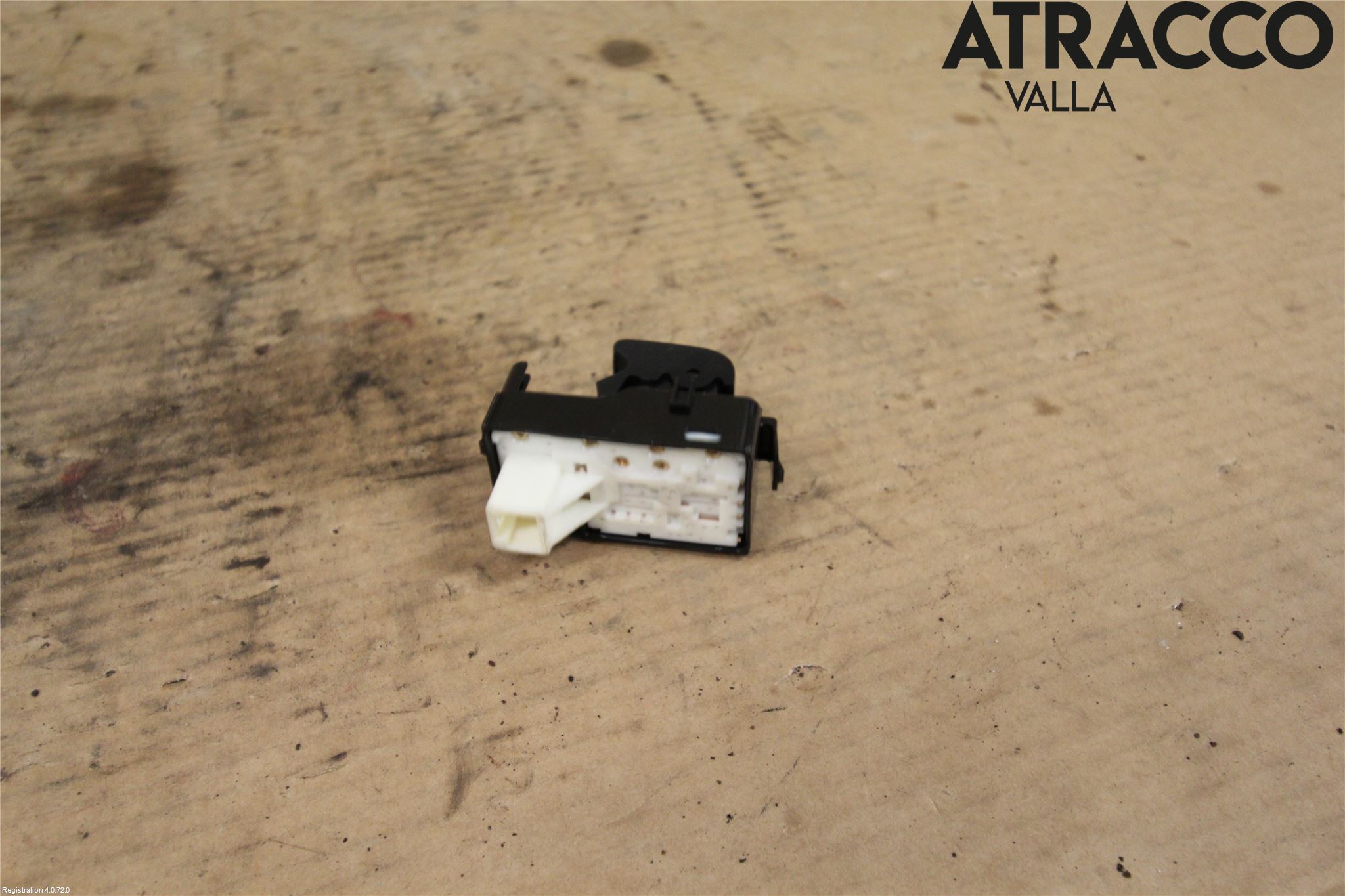 Toyota AURIS 13-19 Strömställare Elhiss