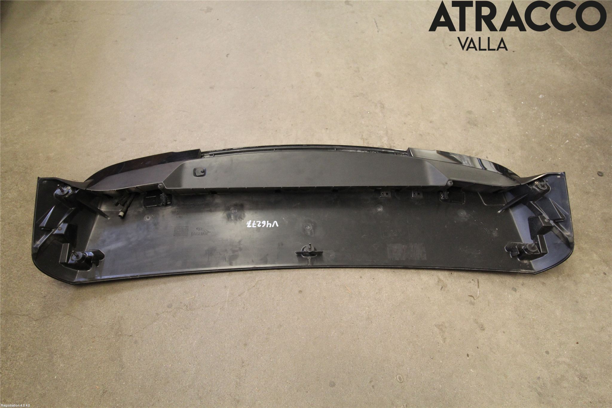 Jaguar F-PACE Spoiler Baklucka