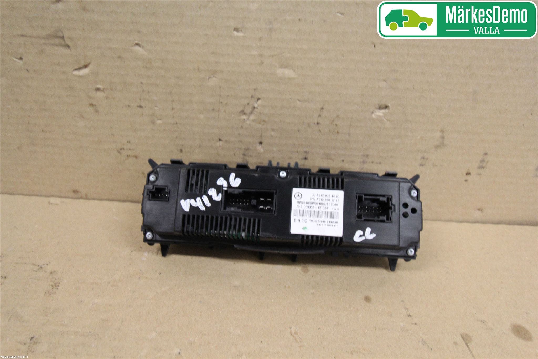 Mercedes-Benz MB E-KLASS (W212) 09-16 Ac Styrenhet Ac Manöveren