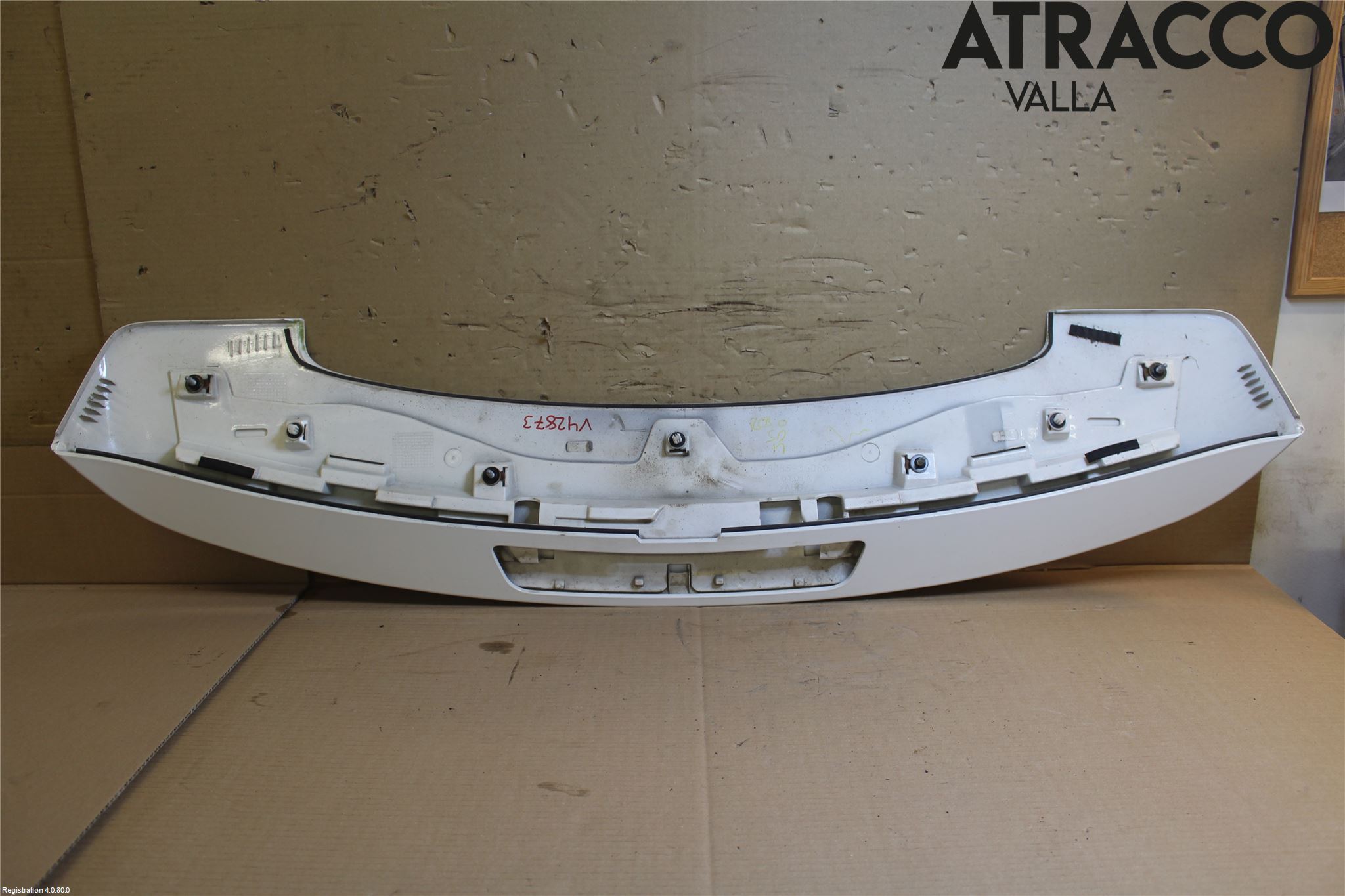 Toyota AVENSIS 09-15 Spoiler Baklucka