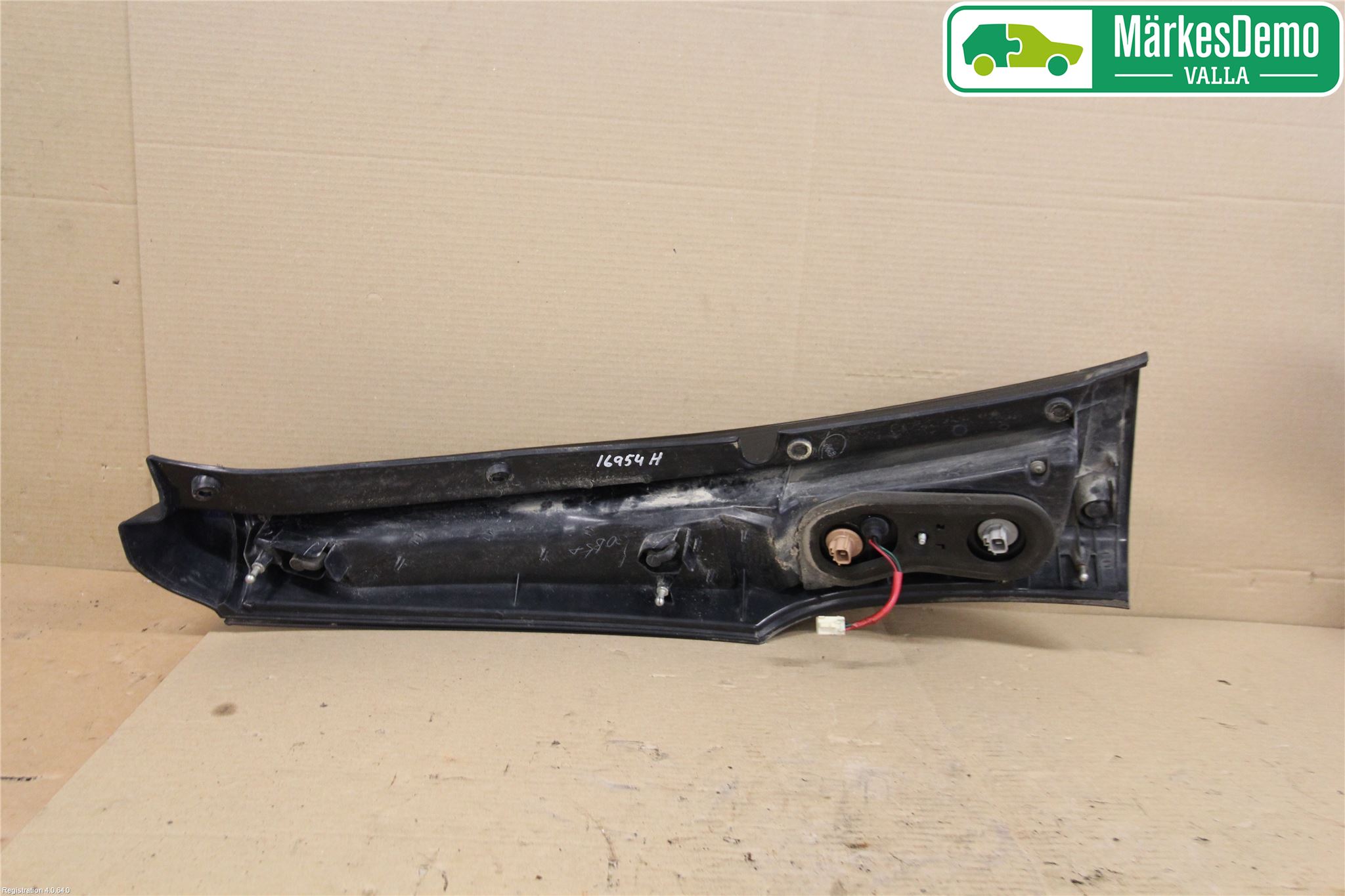 Mitsubishi GRANDIS Bakljus Höger