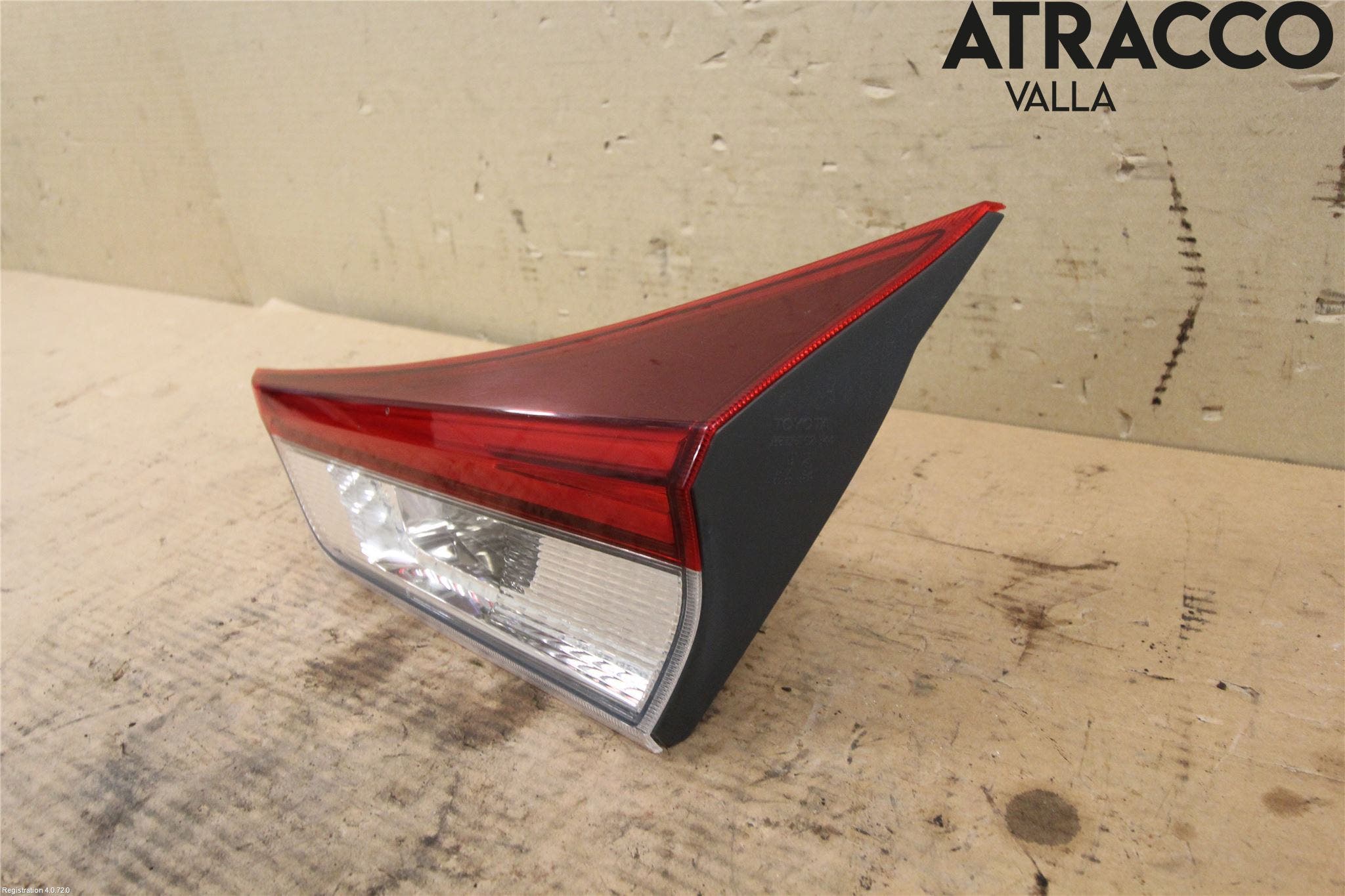 Toyota AURIS 13-19 Bakljus Lucka Hö