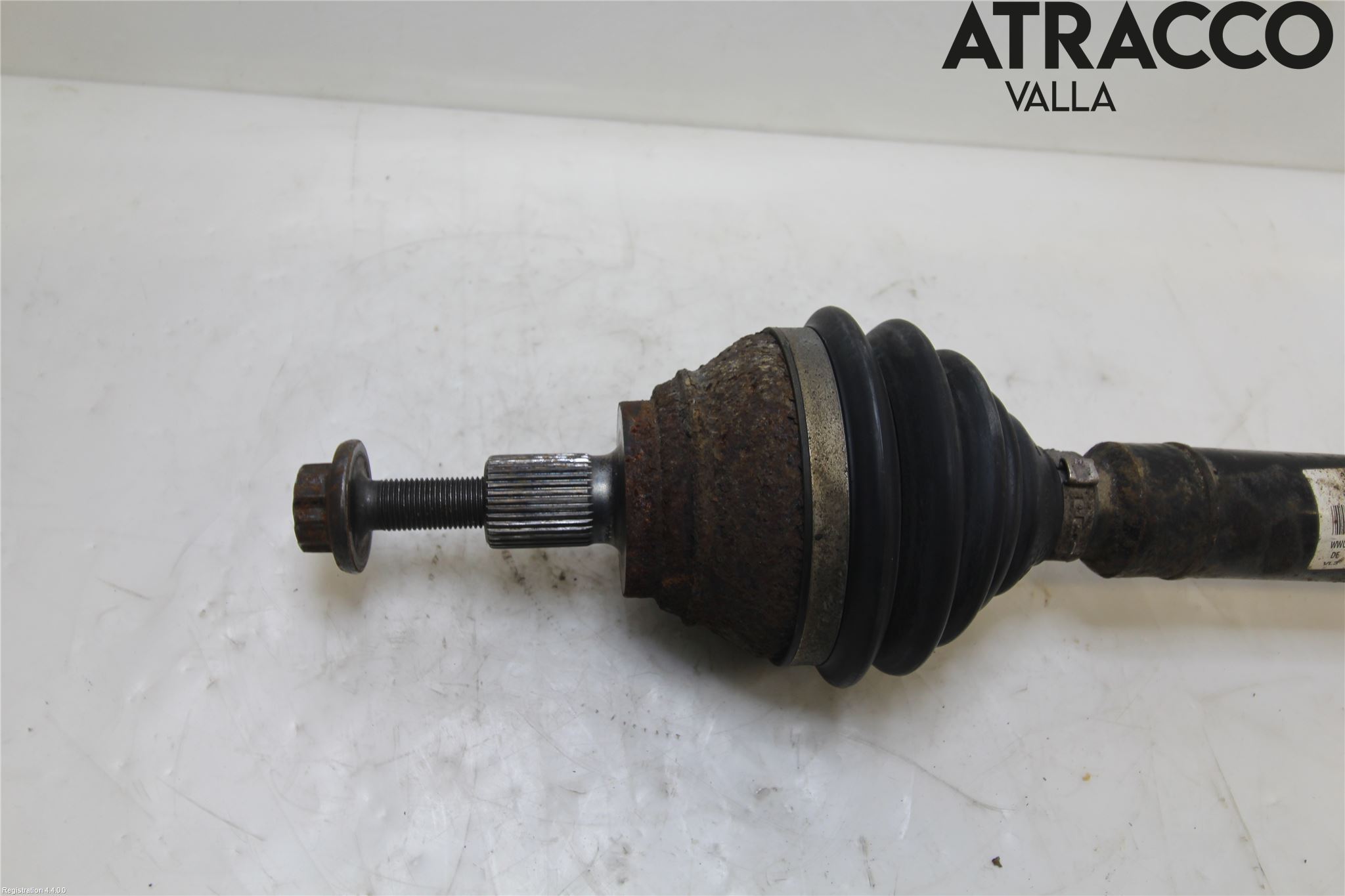 Volkswagen VW PASSAT 11-14 Drivaxel Fram Höger