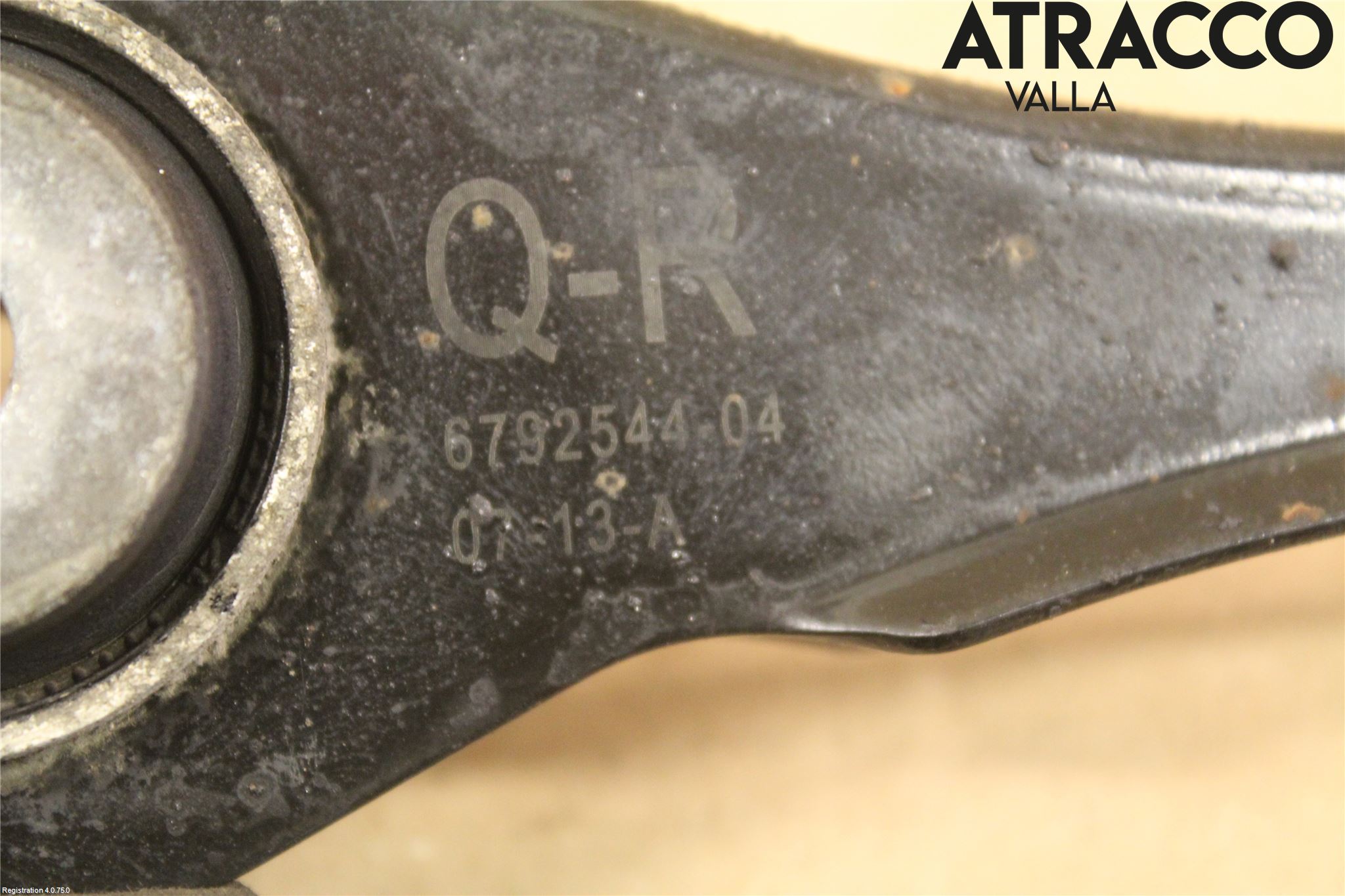 BMW 3 F30/F31/F80 12-19 Bärarm Bak Övre Höger