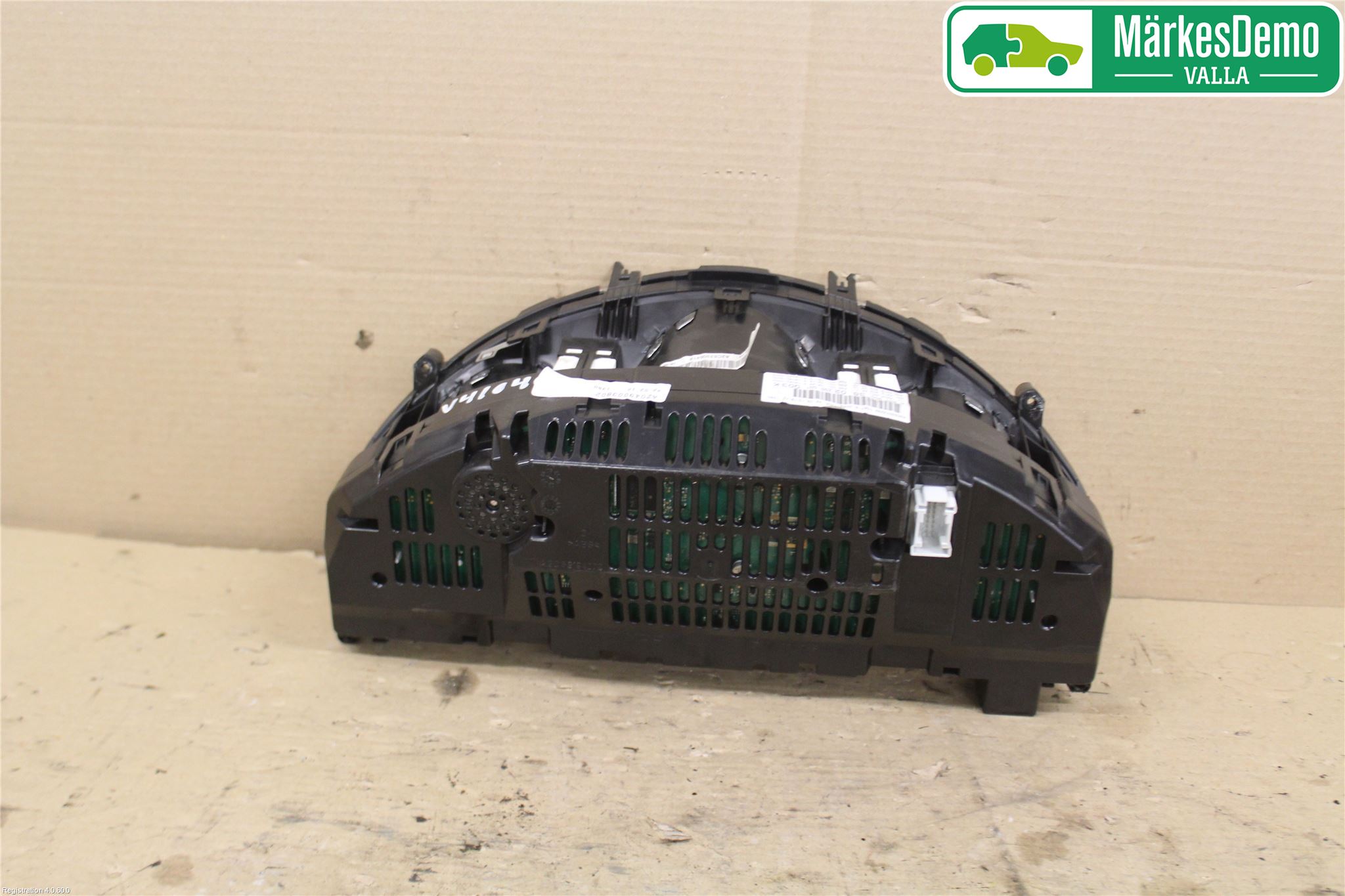 Mercedes-Benz MB C-KLASS (W204) 07-15 Instrument Komb