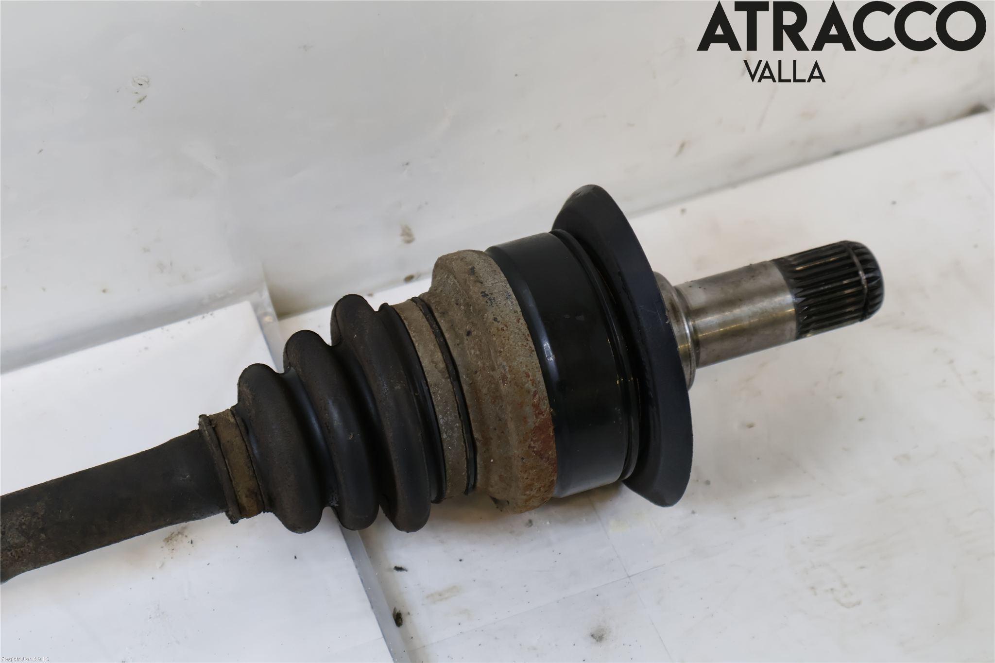 BMW 3 F30/F31/F80 12-19 Drivaxel Bak Vänster