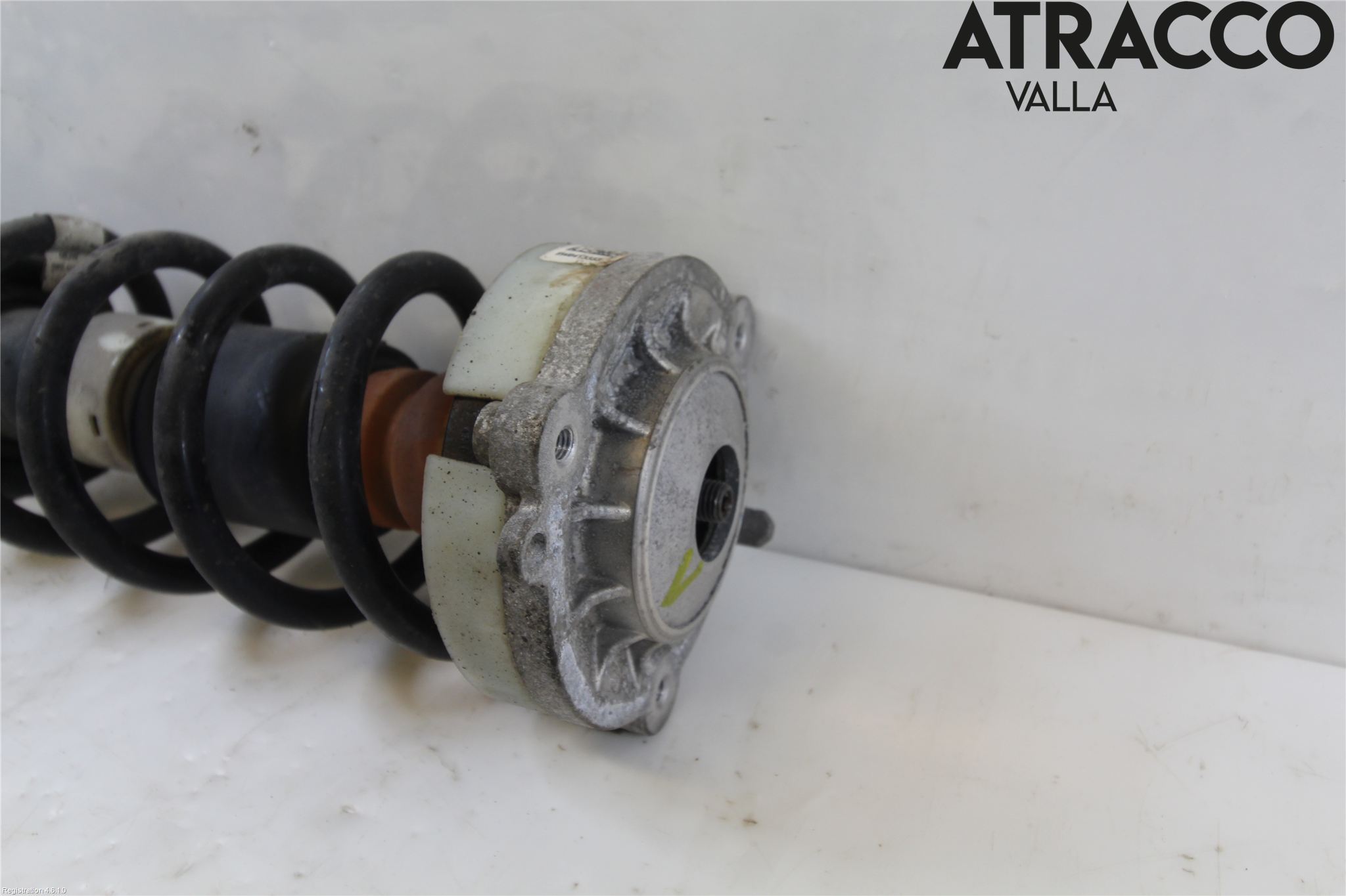 Audi A4/S4 B9 16-19 Fjäderben Fram Vänster