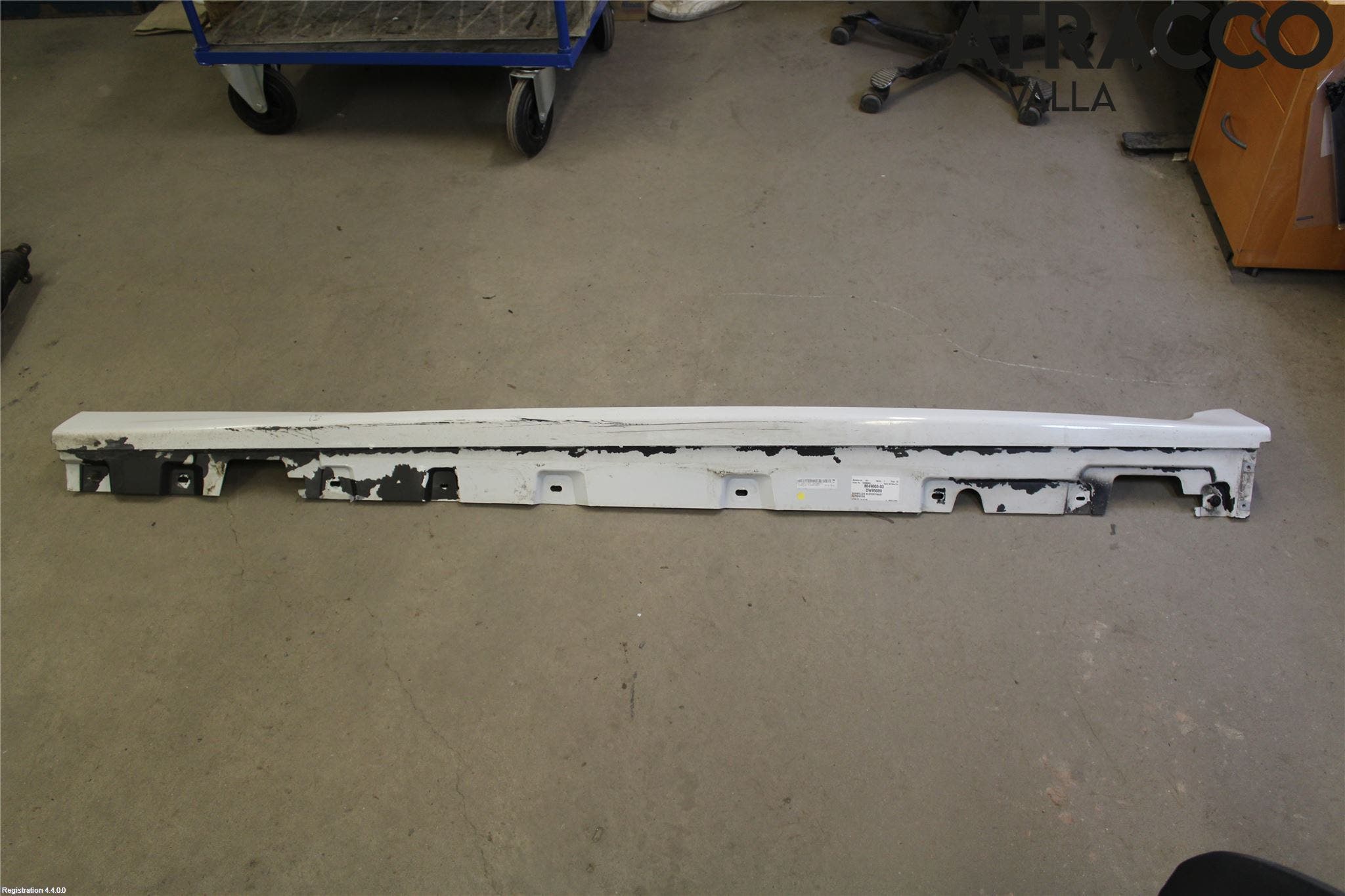 BMW 5 F10/F11/F18 09-17 Sidokjol Vä