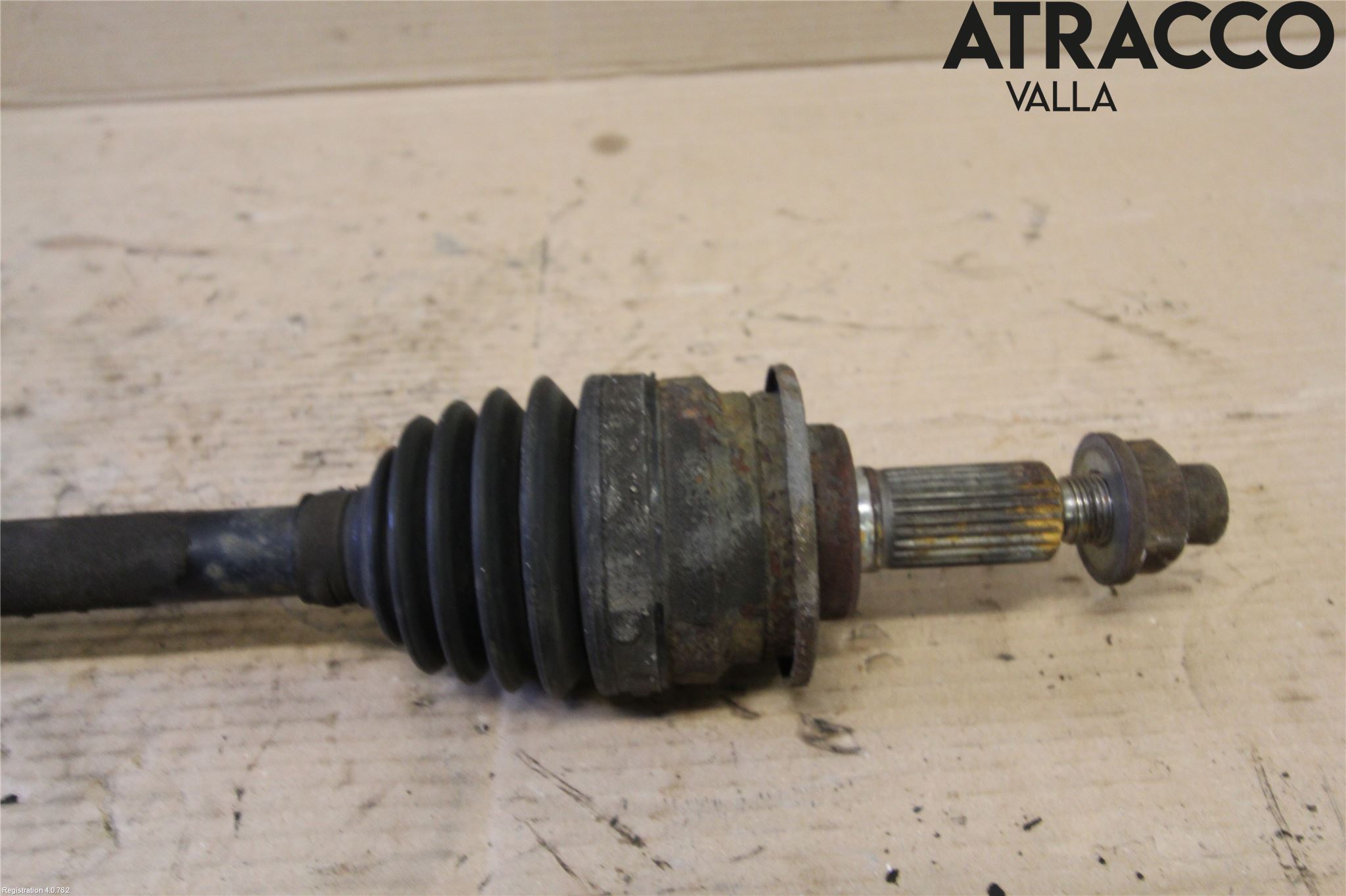 Suzuki SWIFT 05-10 Drivaxel Fram Vänster