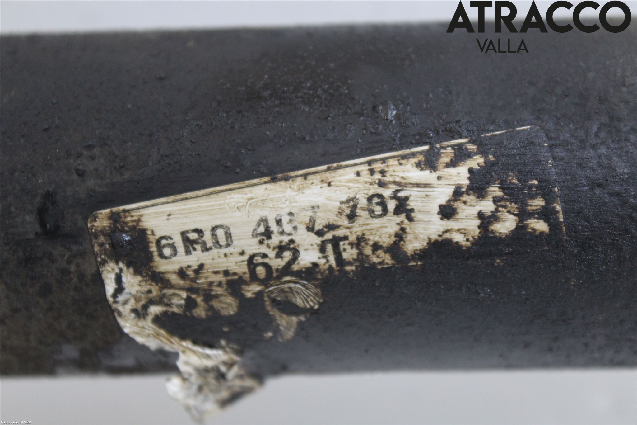 Volkswagen VW POLO 10-17 Drivaxel Fram Höger