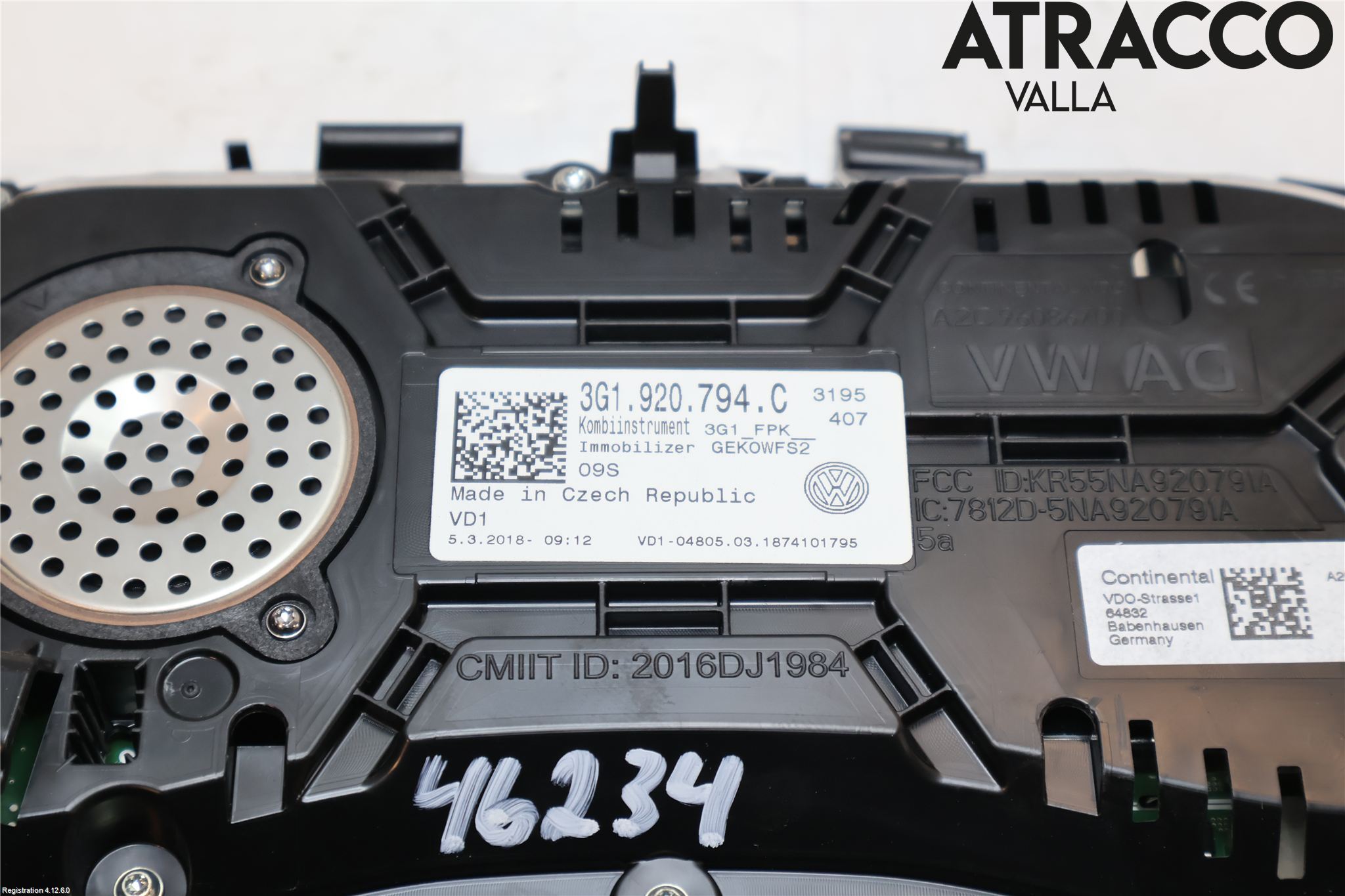 Volkswagen VW PASSAT 15-19 Instrument Komb