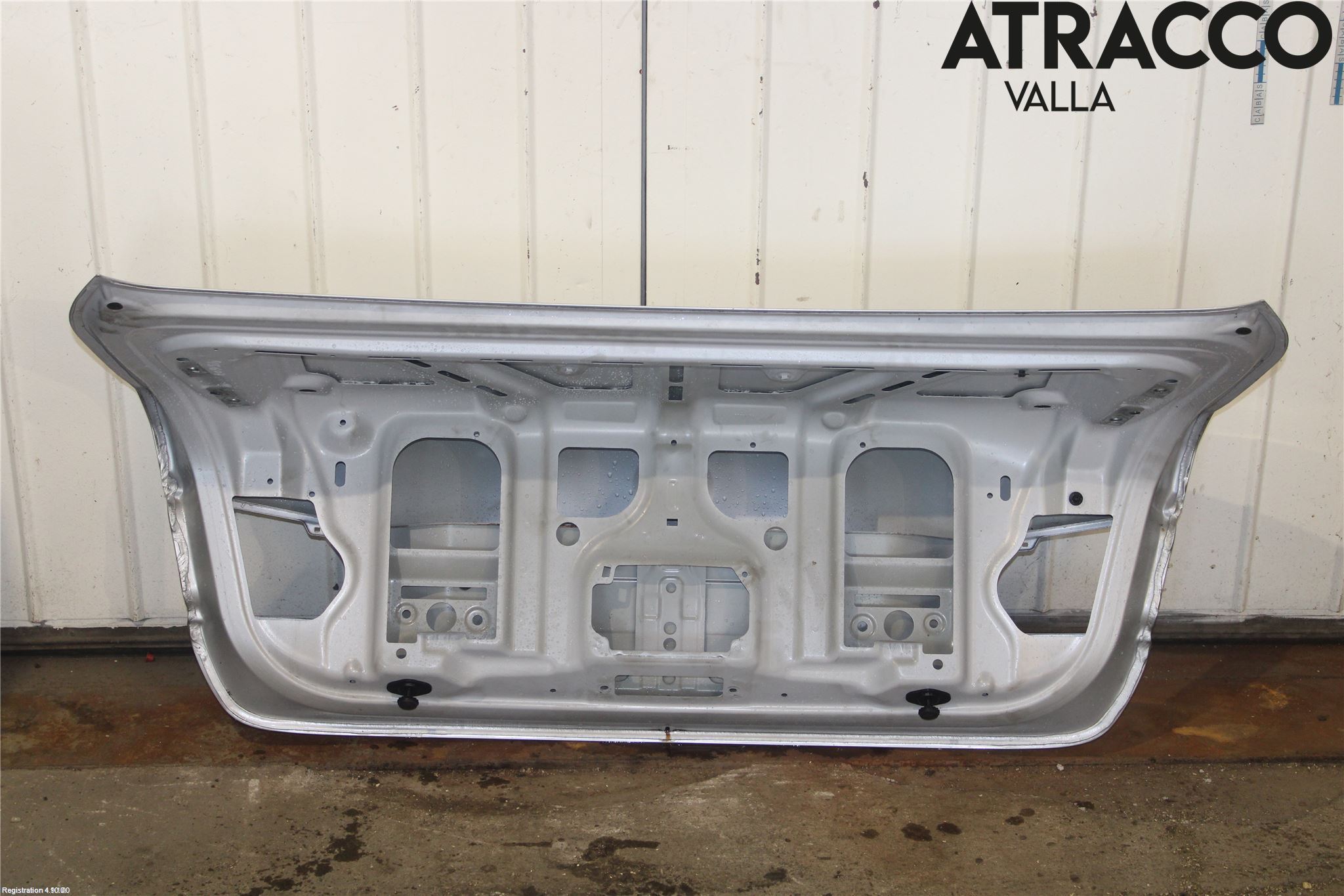 BMW 3 F30/F31/F80 12-19 Baklucka (Ej Med Ruta)