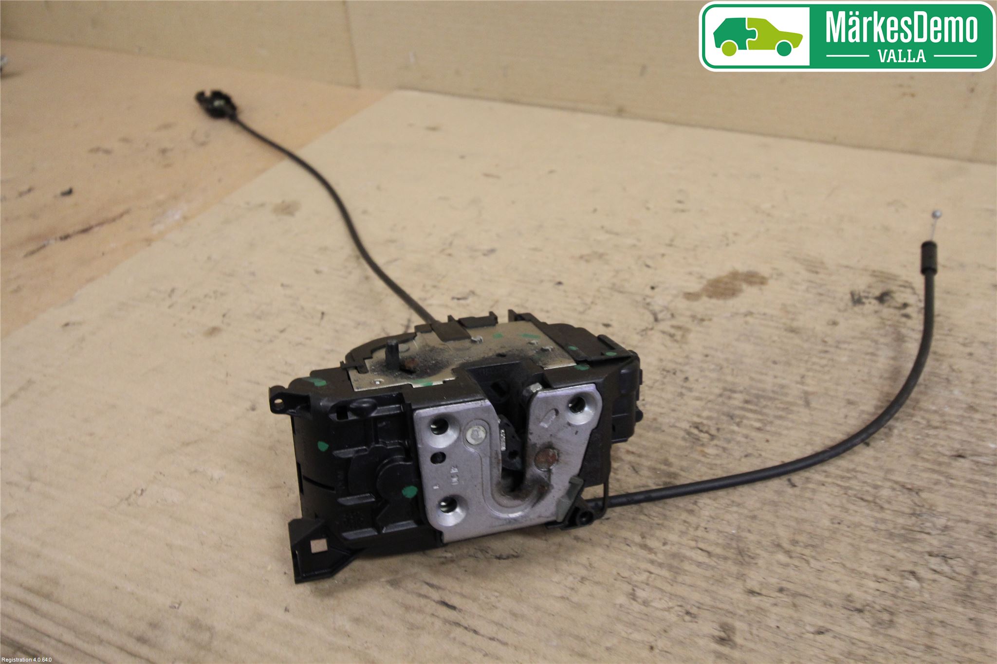 Renault CLIO III  09-12 Låskista-Dörrlås