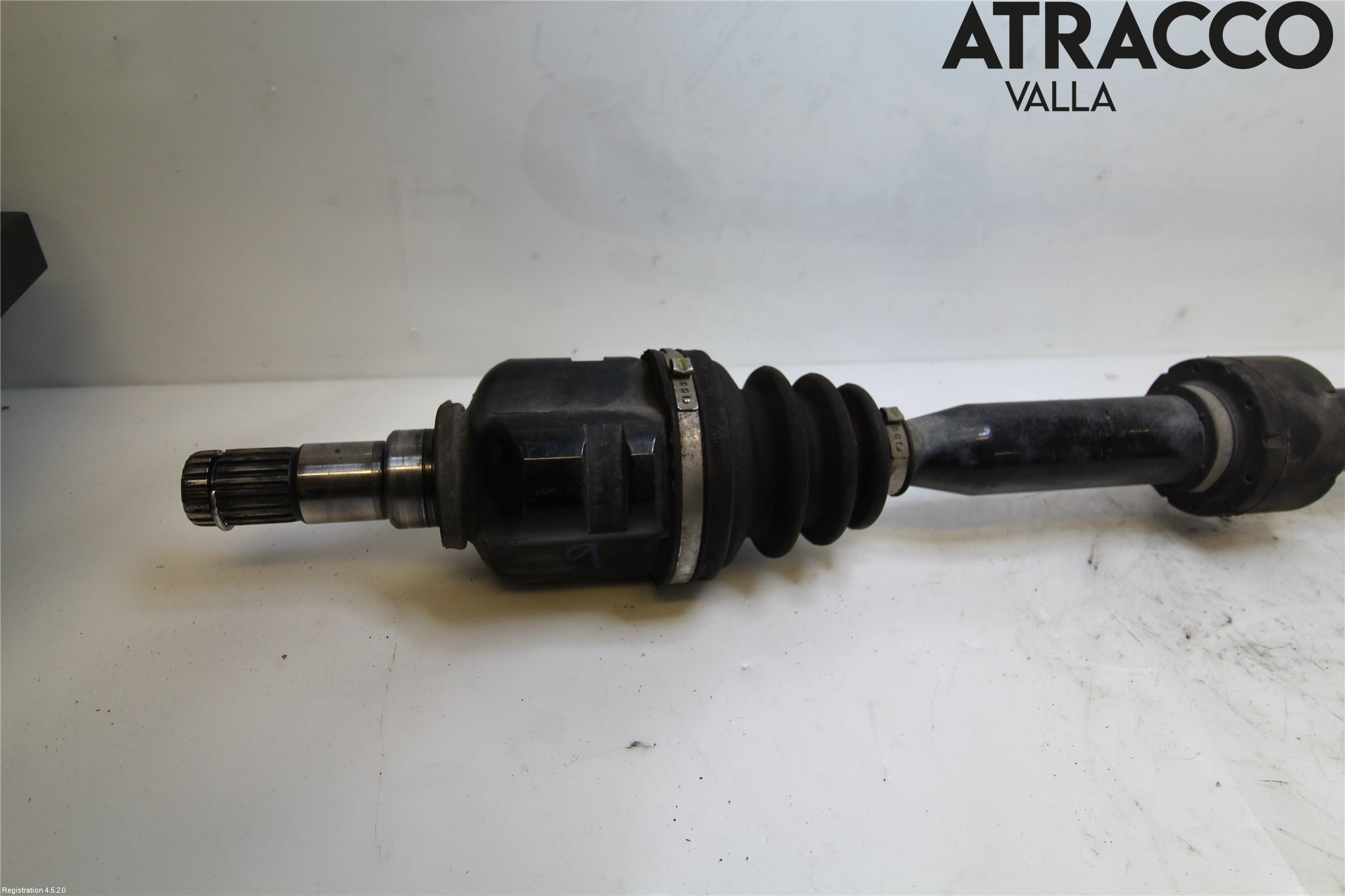 Toyota AURIS 10-12 Drivaxel Fram Höger