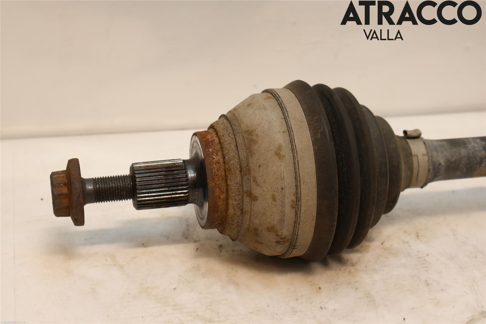 Volkswagen VW CADDY 11-15 Drivaxel Fram Vänster