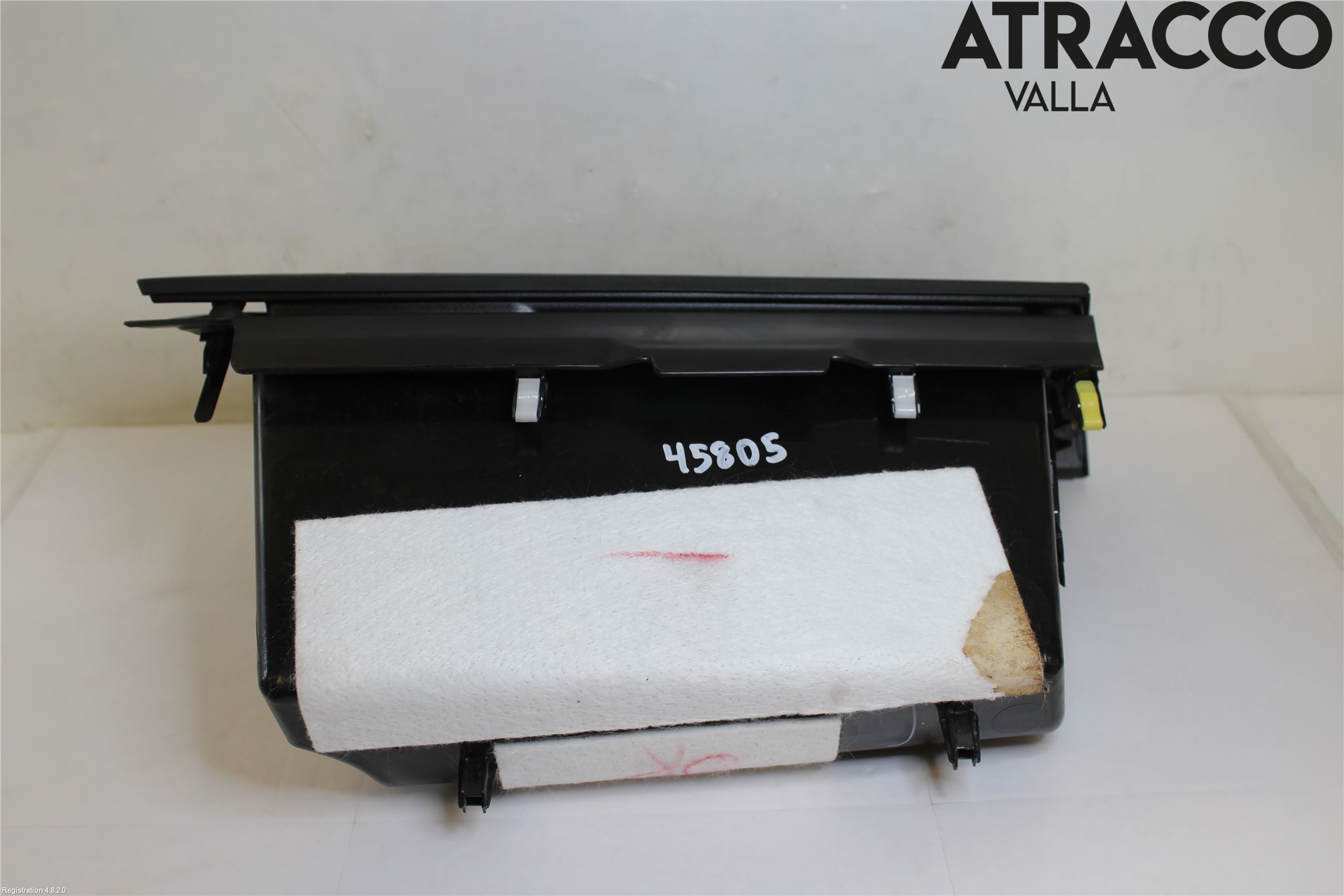 Toyota HILUX 16- Handskfack