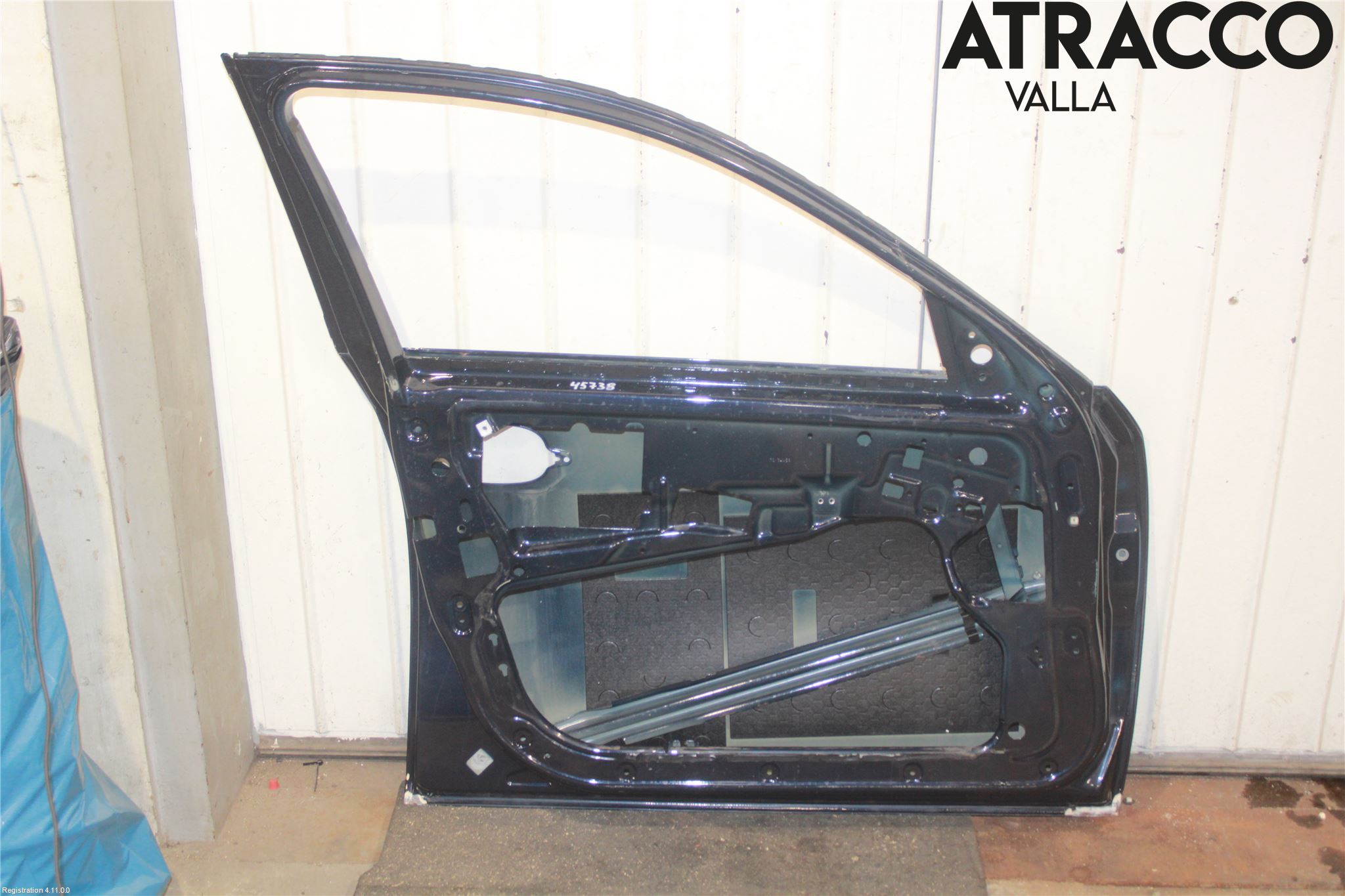 BMW 5 E60/61 Sed/Tou 02-10 Dörr Fram Vänster