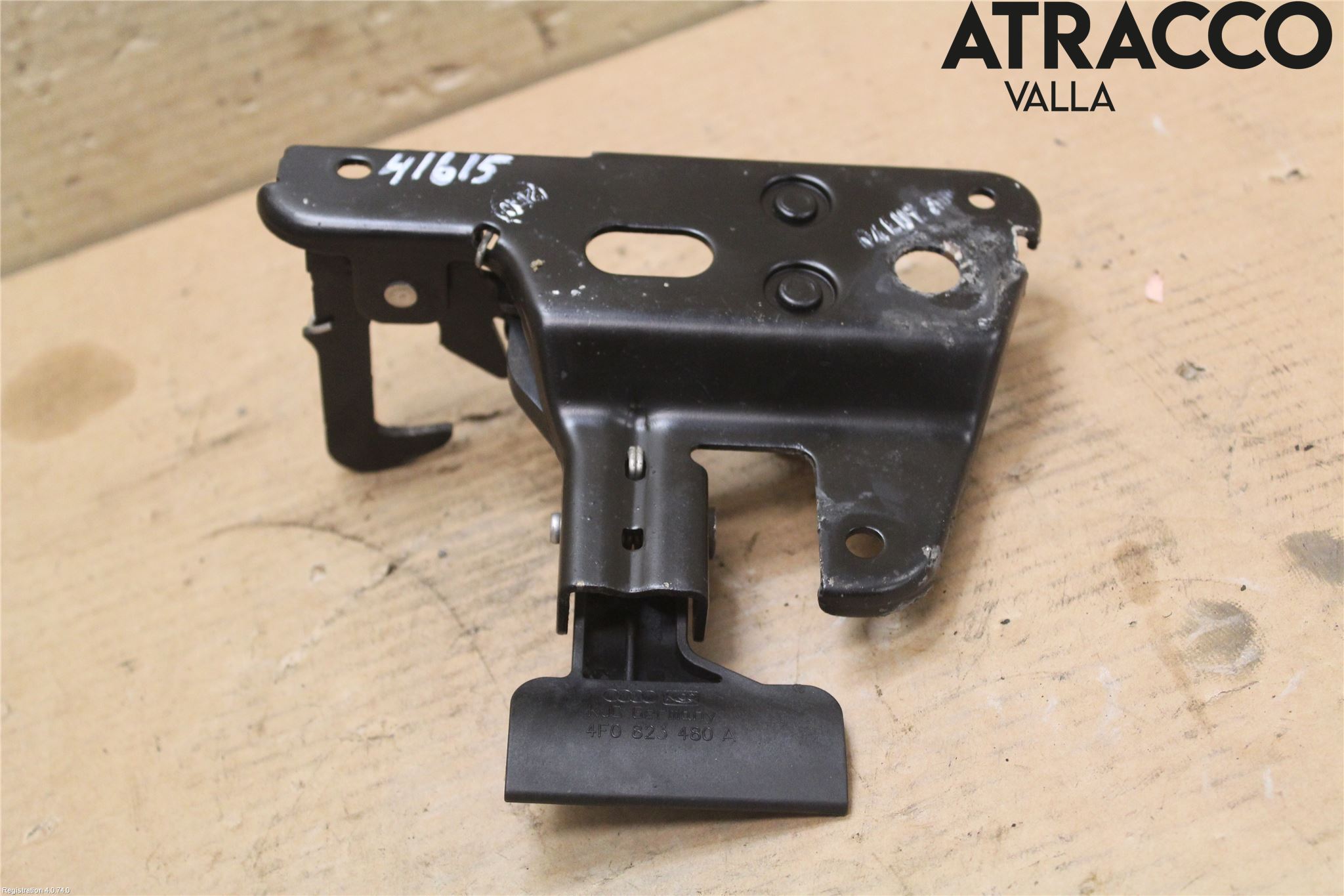 Audi A6/S6     05-11 Huv Spärr