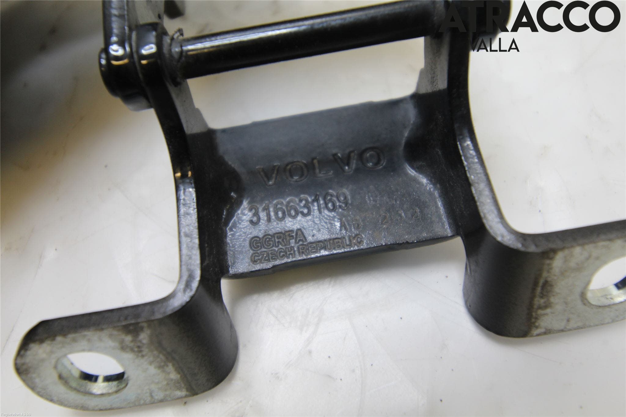 Volvo V60 19- Bakluckegångjärn Vä