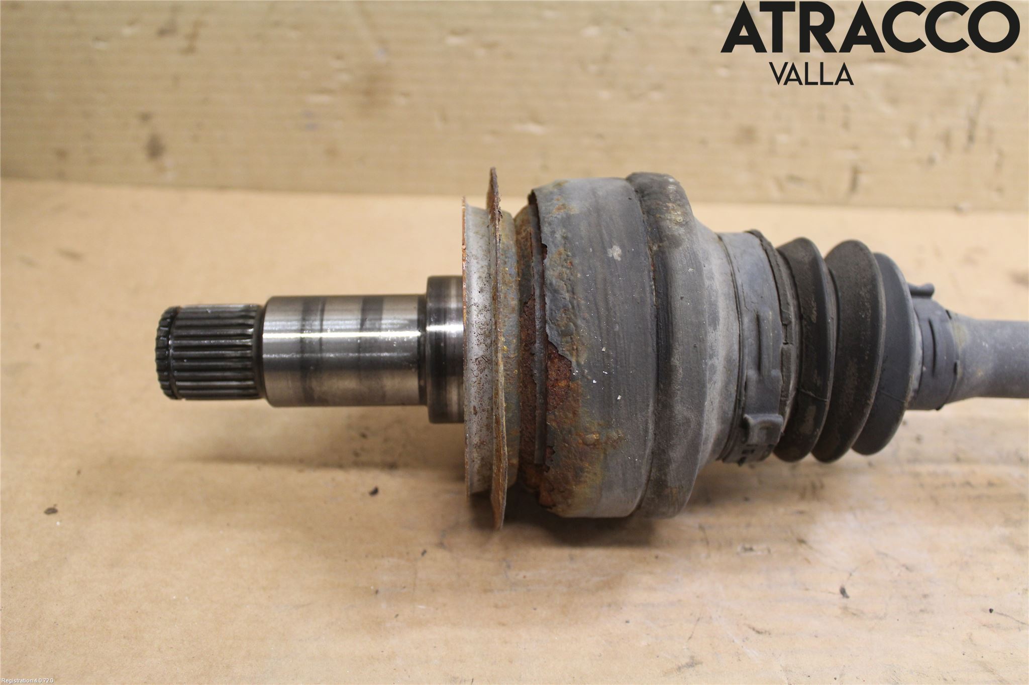 Mercedes-Benz MB C-KLASS (W204) 07-15 Drivaxel Bak Vänster