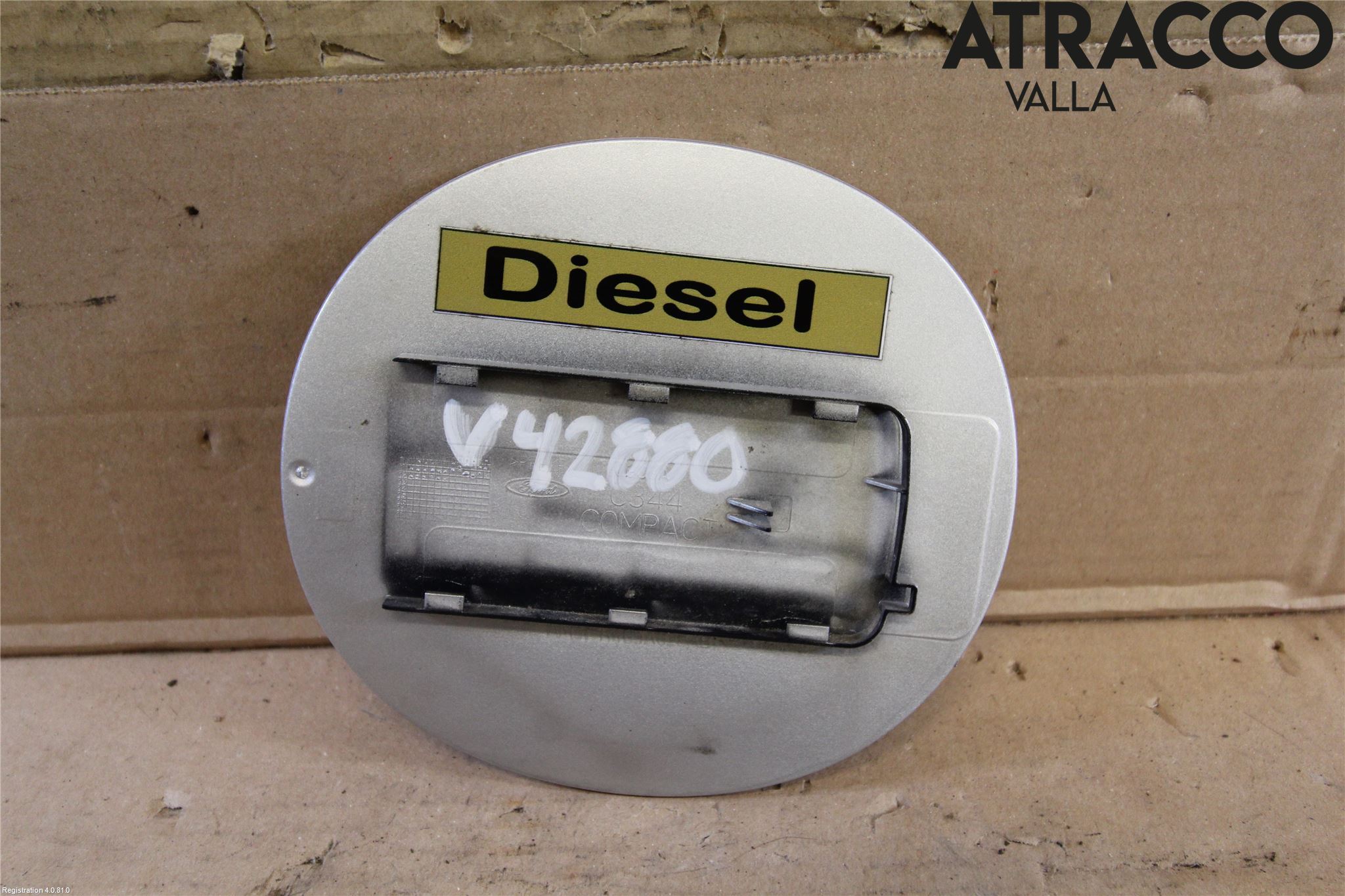 Ford C-MAX II  11-14 Tanklucka