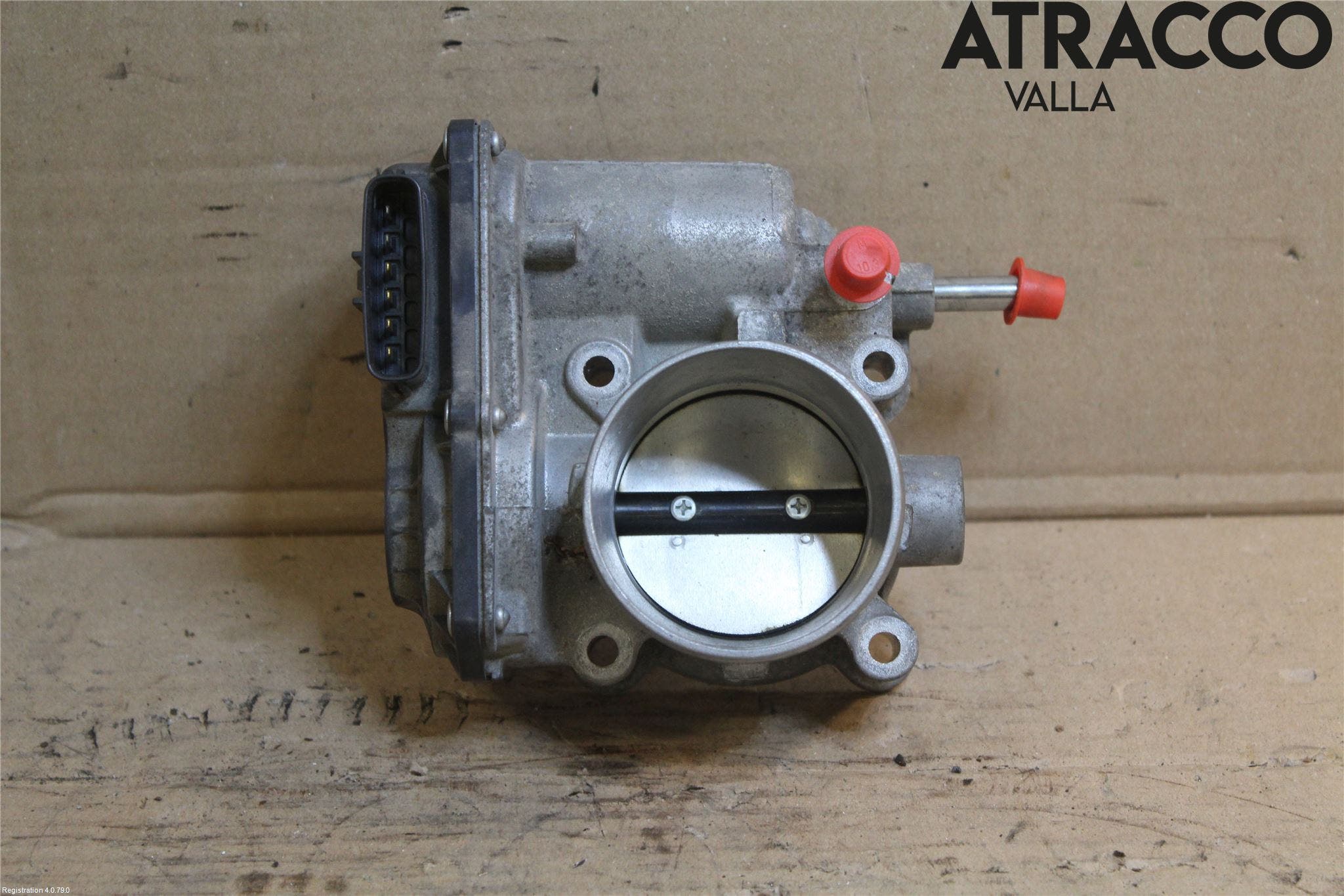 Toyota AVENSIS 09-15 Injspjällhus