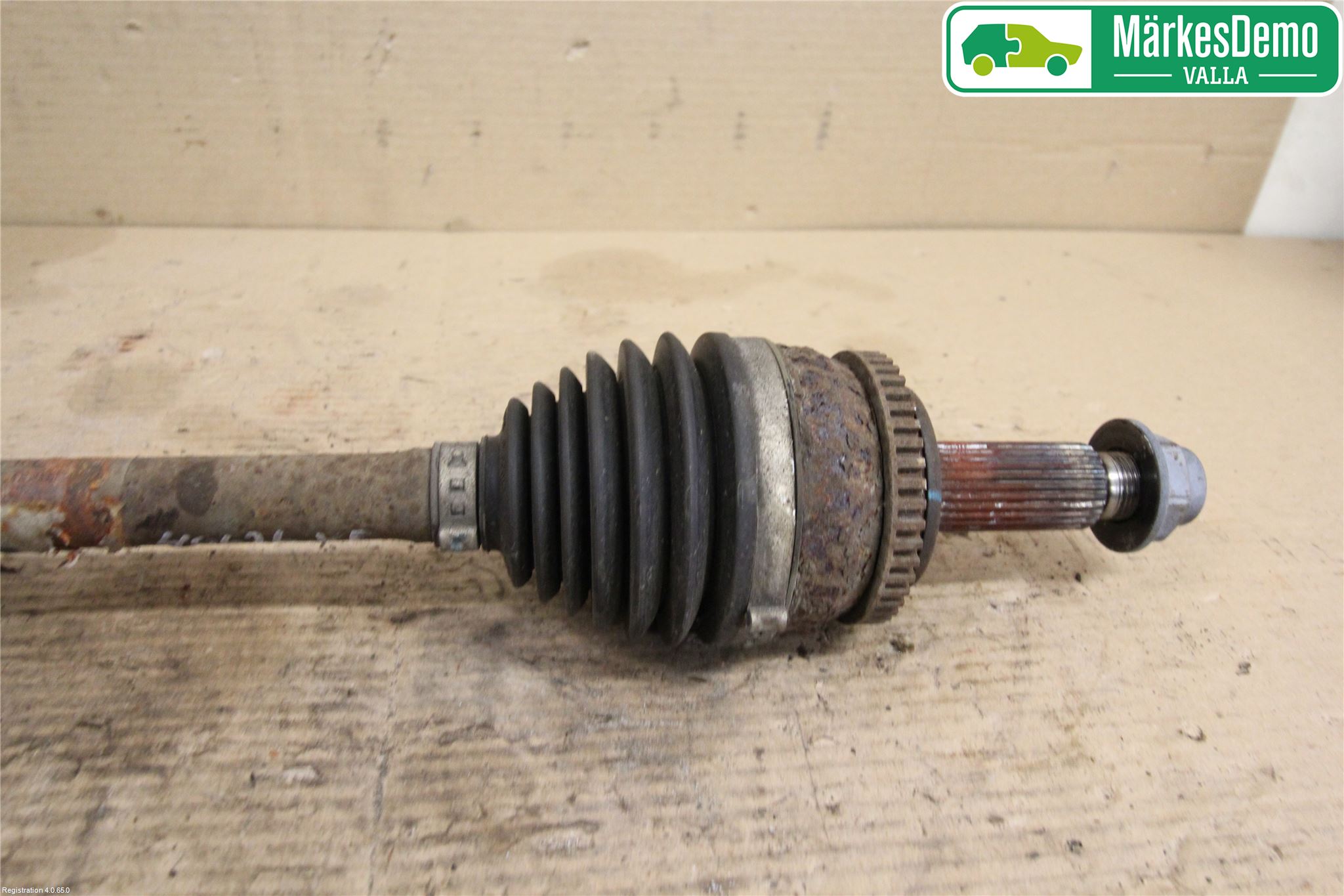 Kia CEED 12-18 Drivaxel Fram Vänster