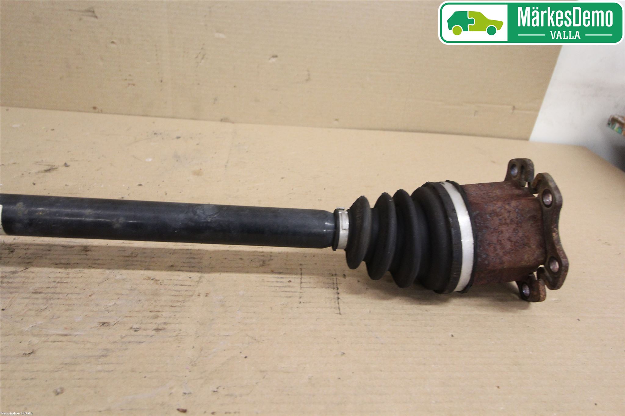 Audi A6/S6     05-11 Drivaxel Fram Höger