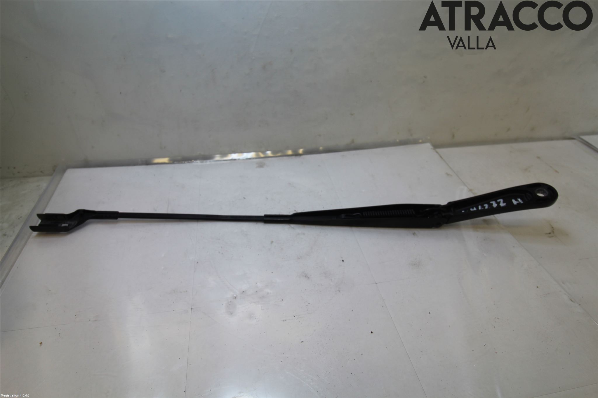 Jaguar F-PACE Torkararm Armar Vindruta