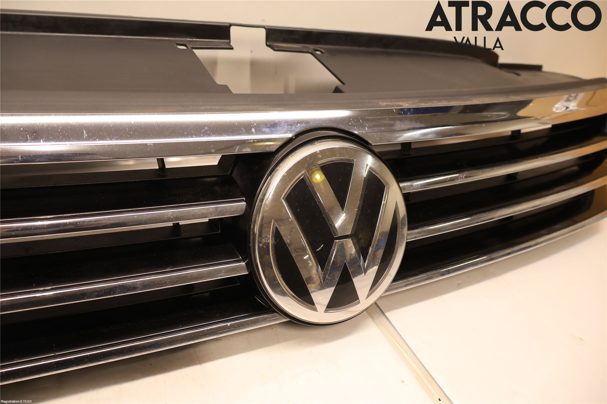 Volkswagen VW PASSAT 15-19 Grill Komp