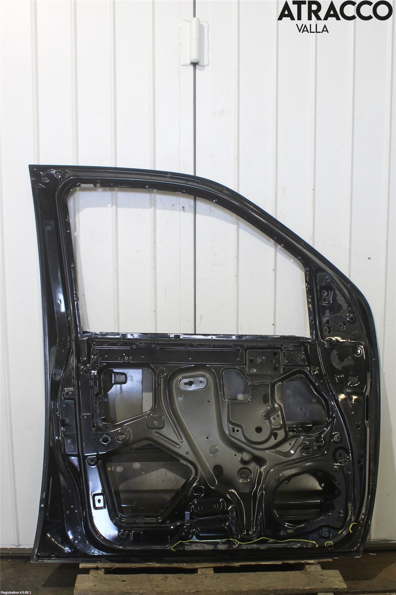 Nissan NAVARA 05-16 Dörr Fram Vänster