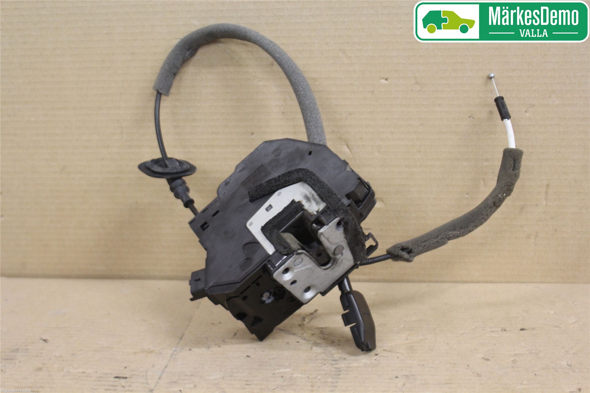 Renault CLIO IV 12-16 Låskista-Dörrlås