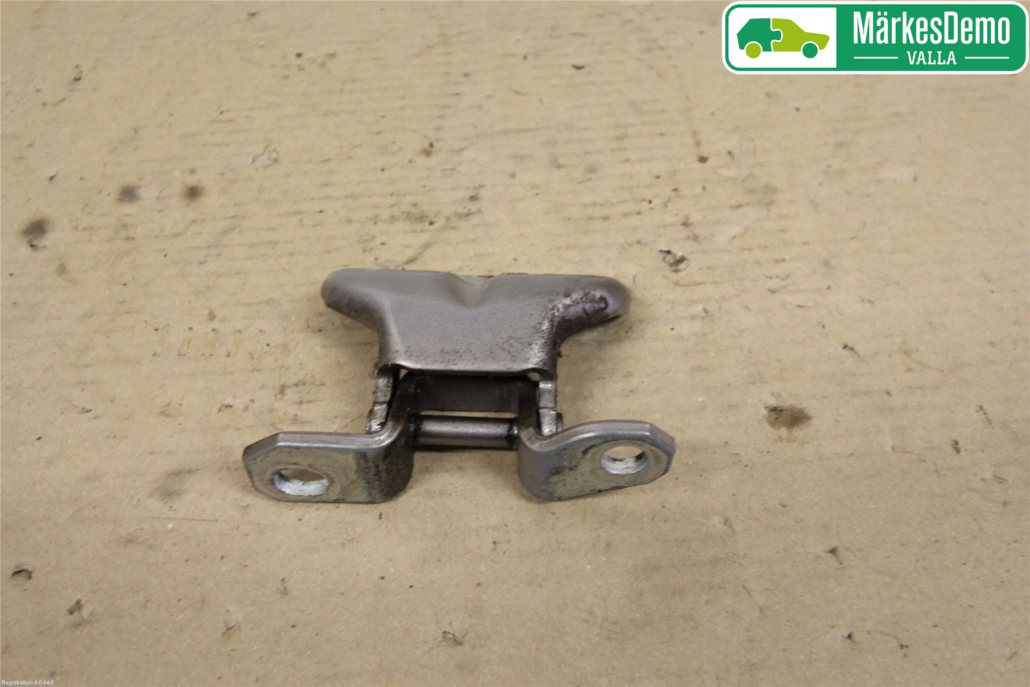 Kia CEED 06-12 Dörrgångjärn