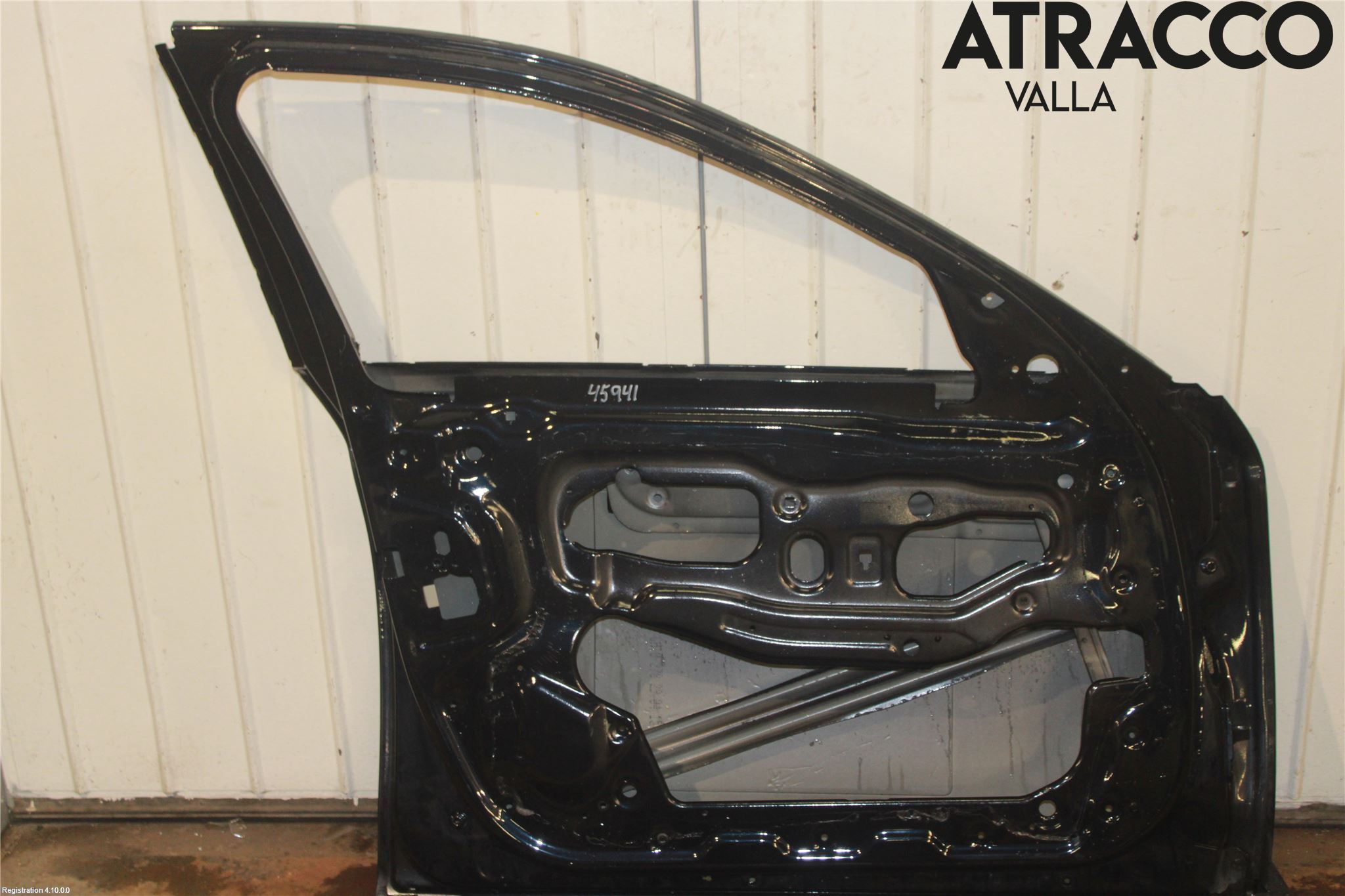BMW 5 F10/F11/F18 09-17 Dörr Fram Vänster