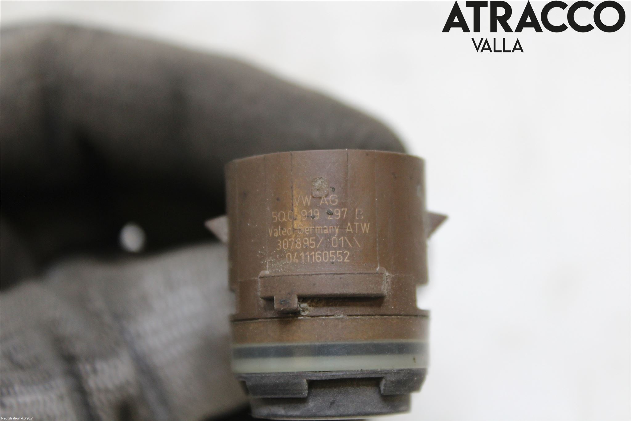 Skoda SUPERB 16-24 Parkeringshjälp Frontsensor