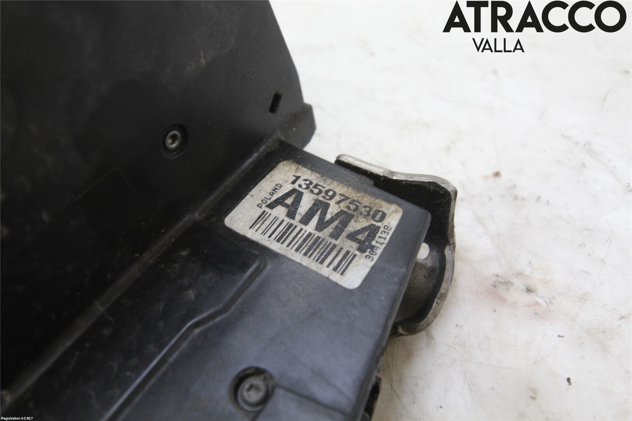 Opel INSIGNIA 17- Låskista-Dörrlås