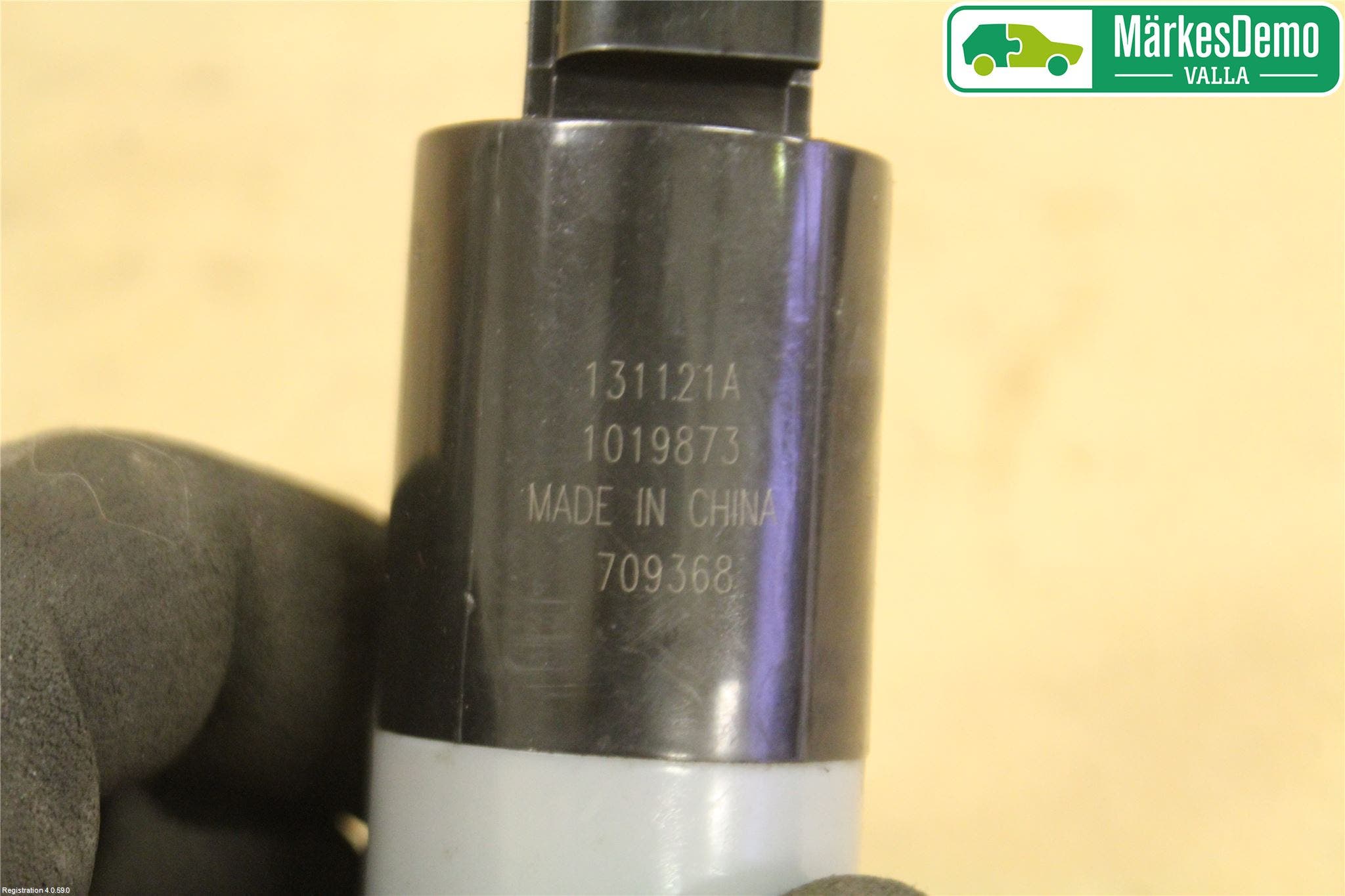 Volvo V40 12-19 Spolarpump Högtryck