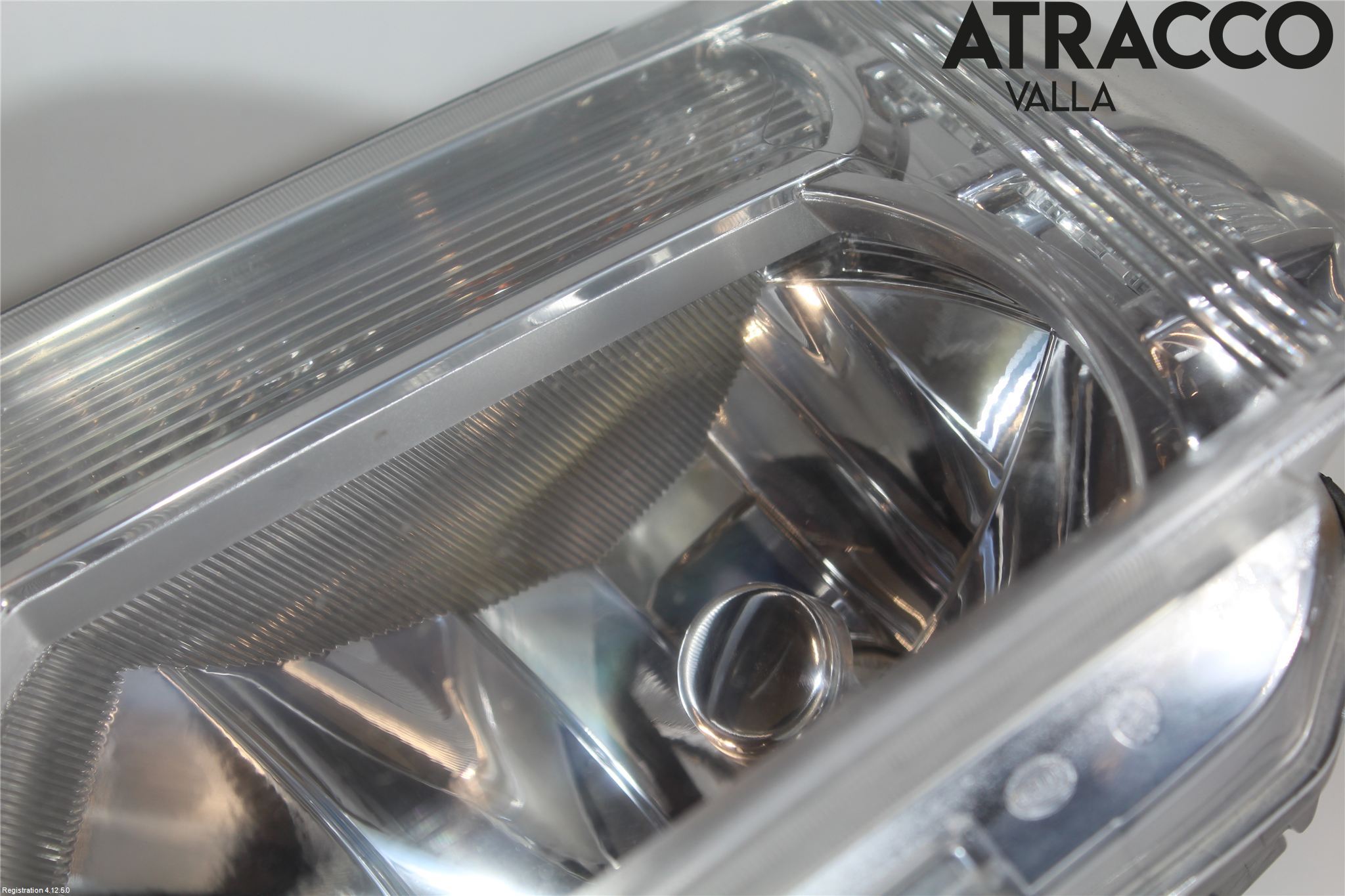 Nissan NAVARA 05-16 Strålkastare Vänster