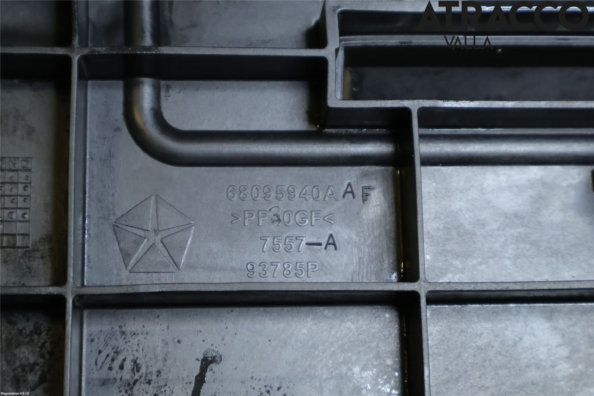 Dodge PICK UP RAM 81- Batterilåda-Fäste-Hållare