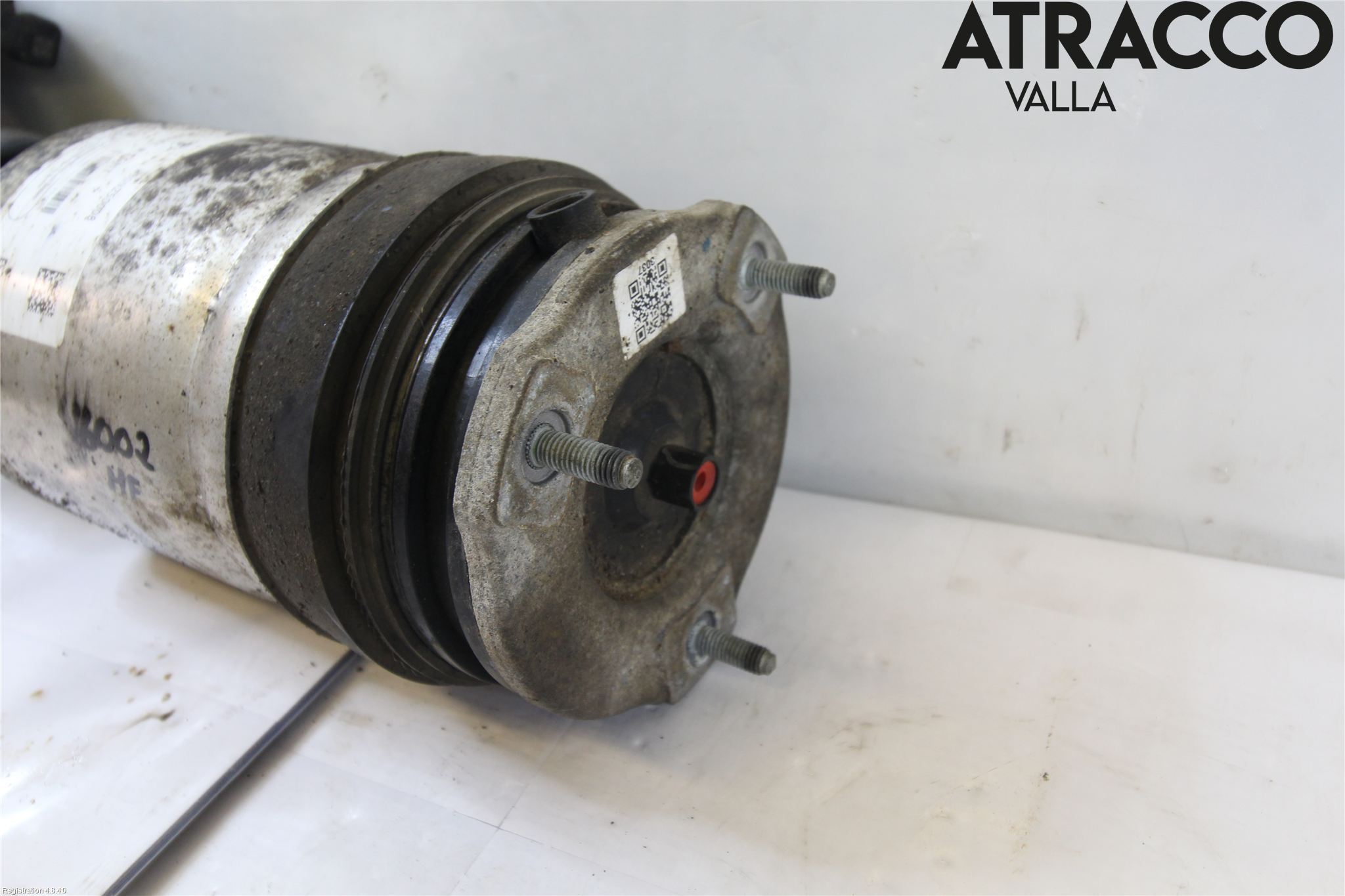 Tesla MODEL X 16- Fjäderben Fram Höger