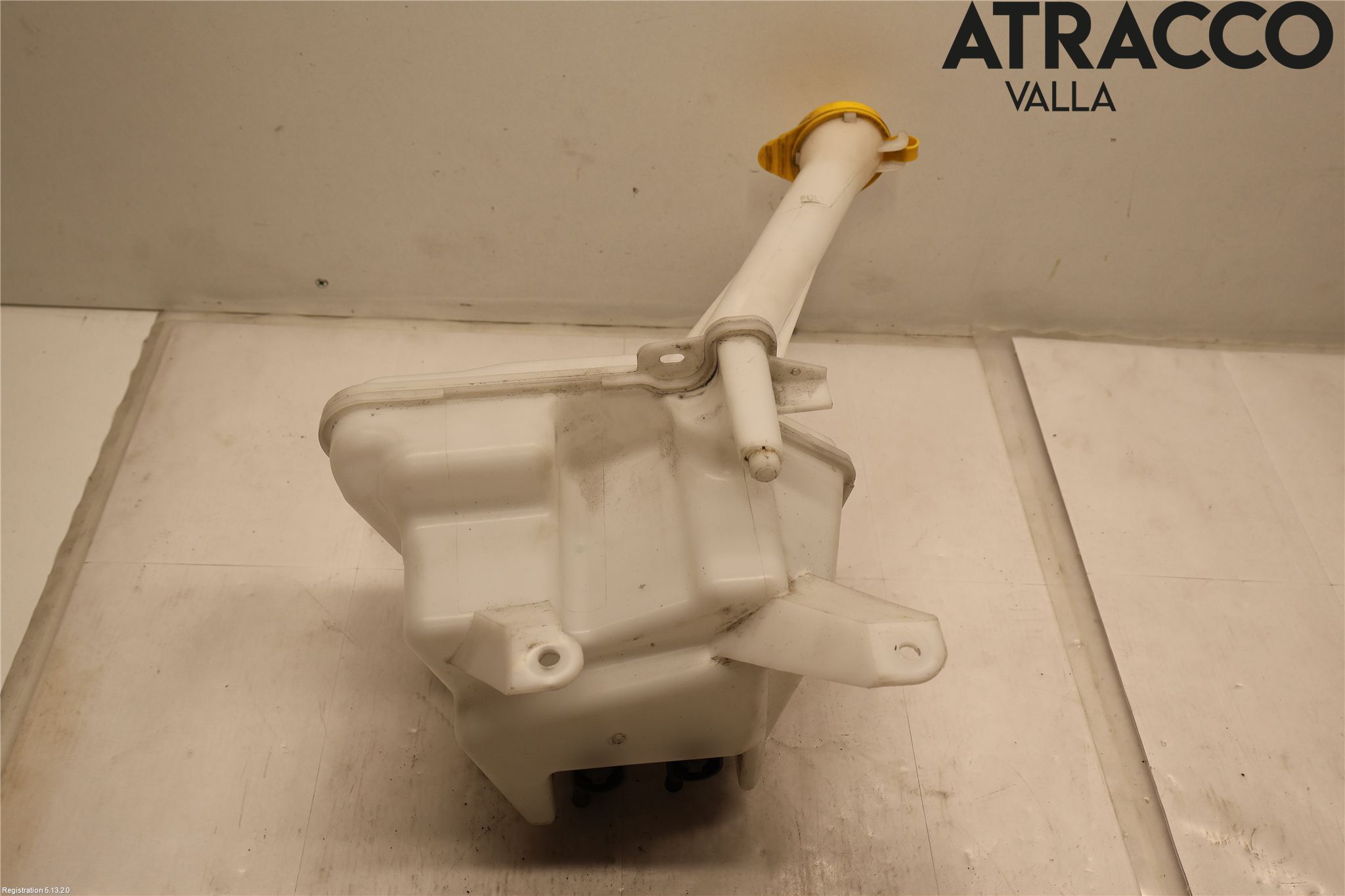 Toyota YARIS XP130 15-20 Spolartank Vindruta