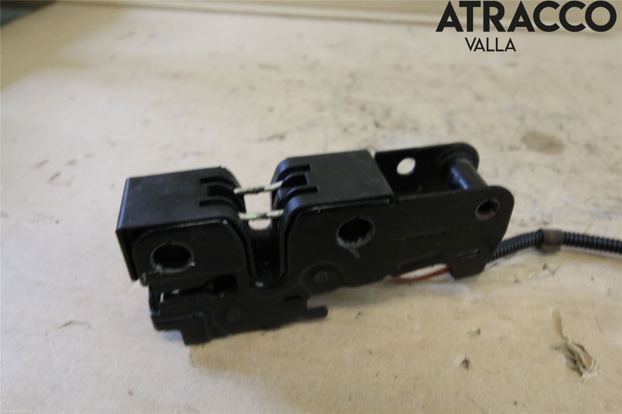 Volkswagen VW GOLF V 04-09 Huvlås