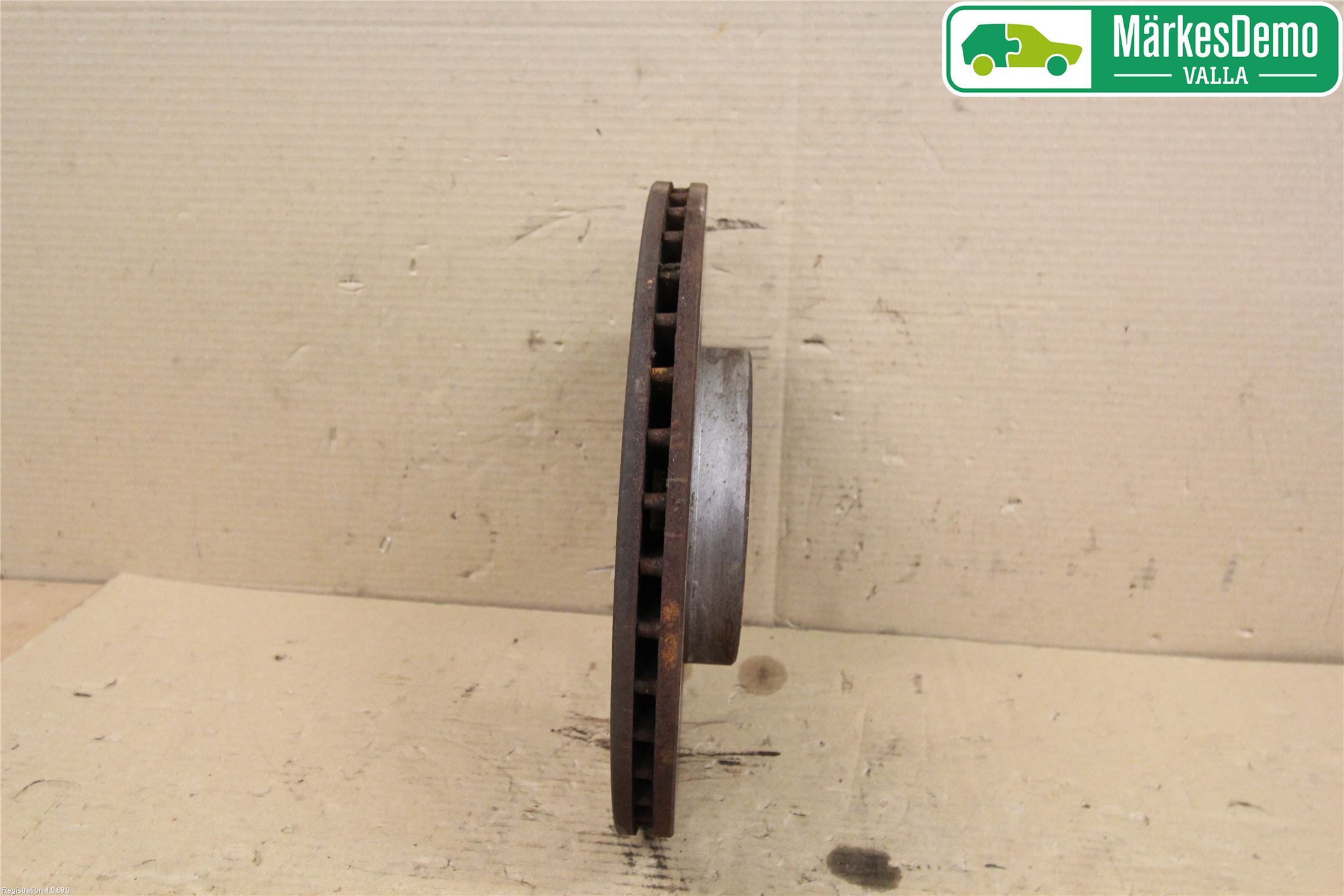 Volkswagen VW PASSAT 05-11 Bromsskiva Fram